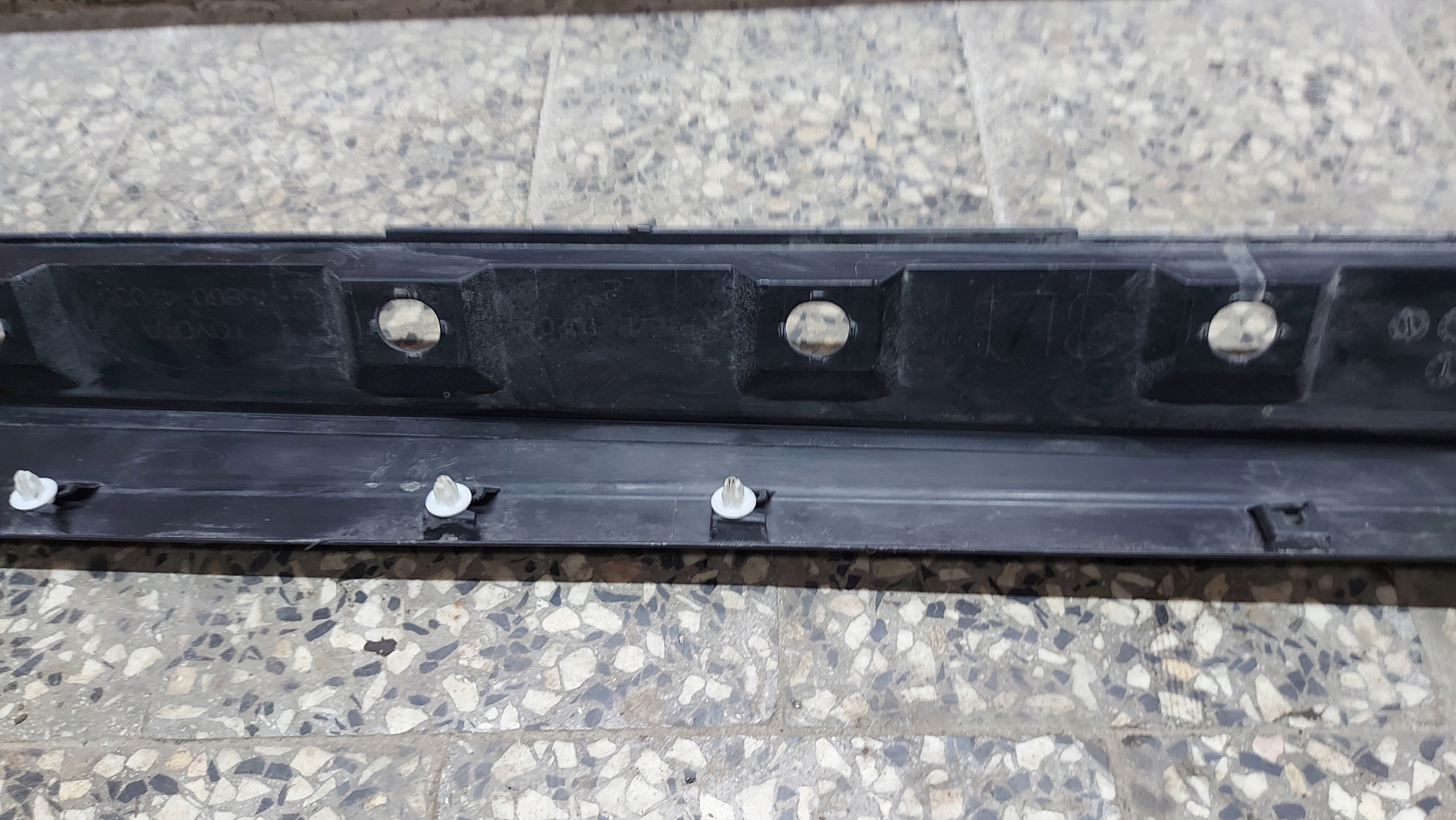 threshold moulding cap threshold left left TOYOTA RAV4 V 18