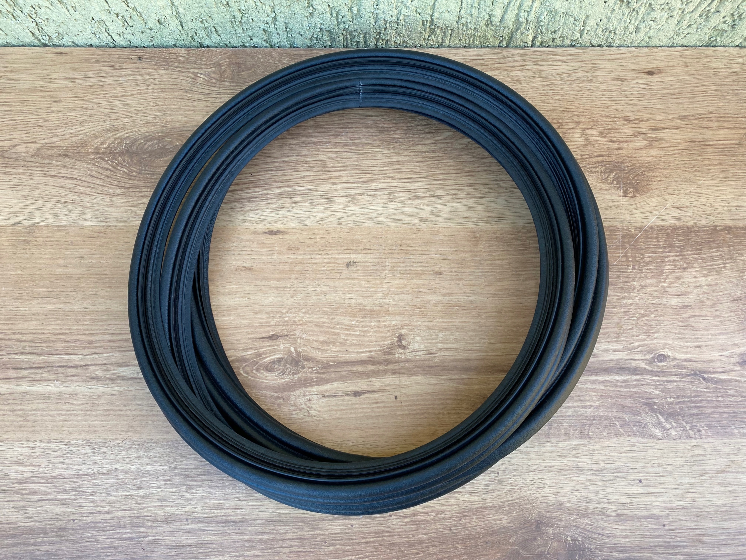 39109214 - OPEL CROSSLAND X ПРОКЛАДКА КРИШКИ БАГАЖНИКА НОВА