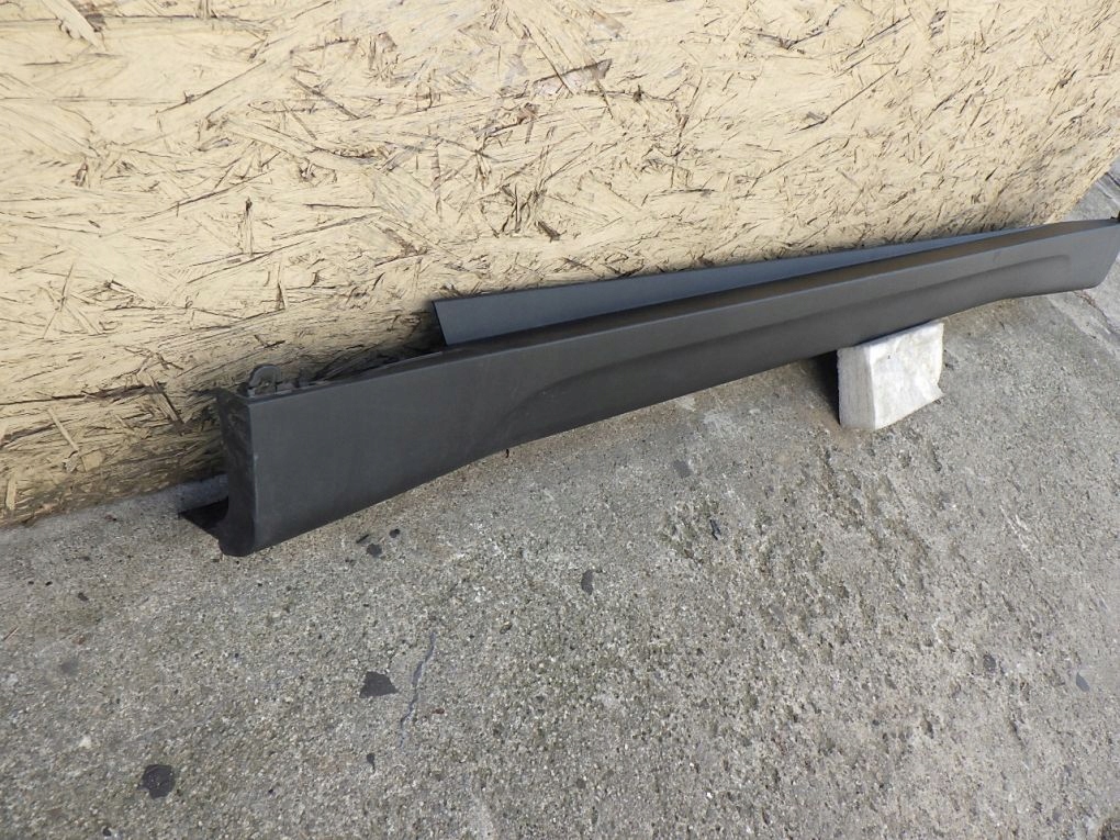 BMW X5 F15 threshold cap left support