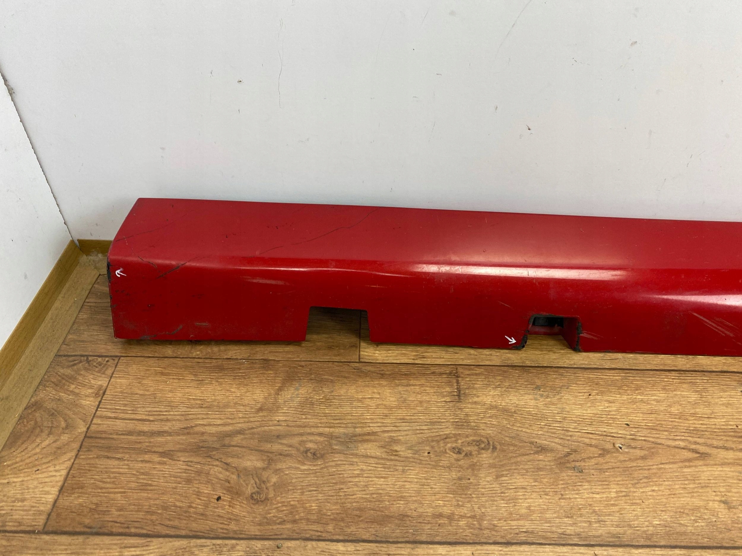 cap threshold left Dodge Charger 2015+