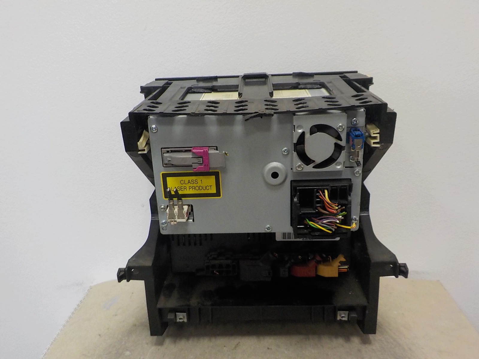 SEAT EXEO RADIO Navigation Korb PANEL 2 DIN 3R0035192