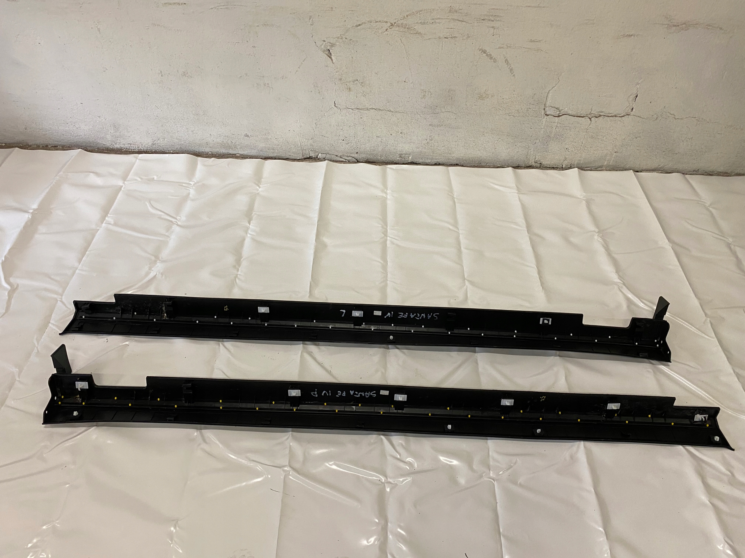 HYUNDAI SANTA FE IV moulding threshold threshold right