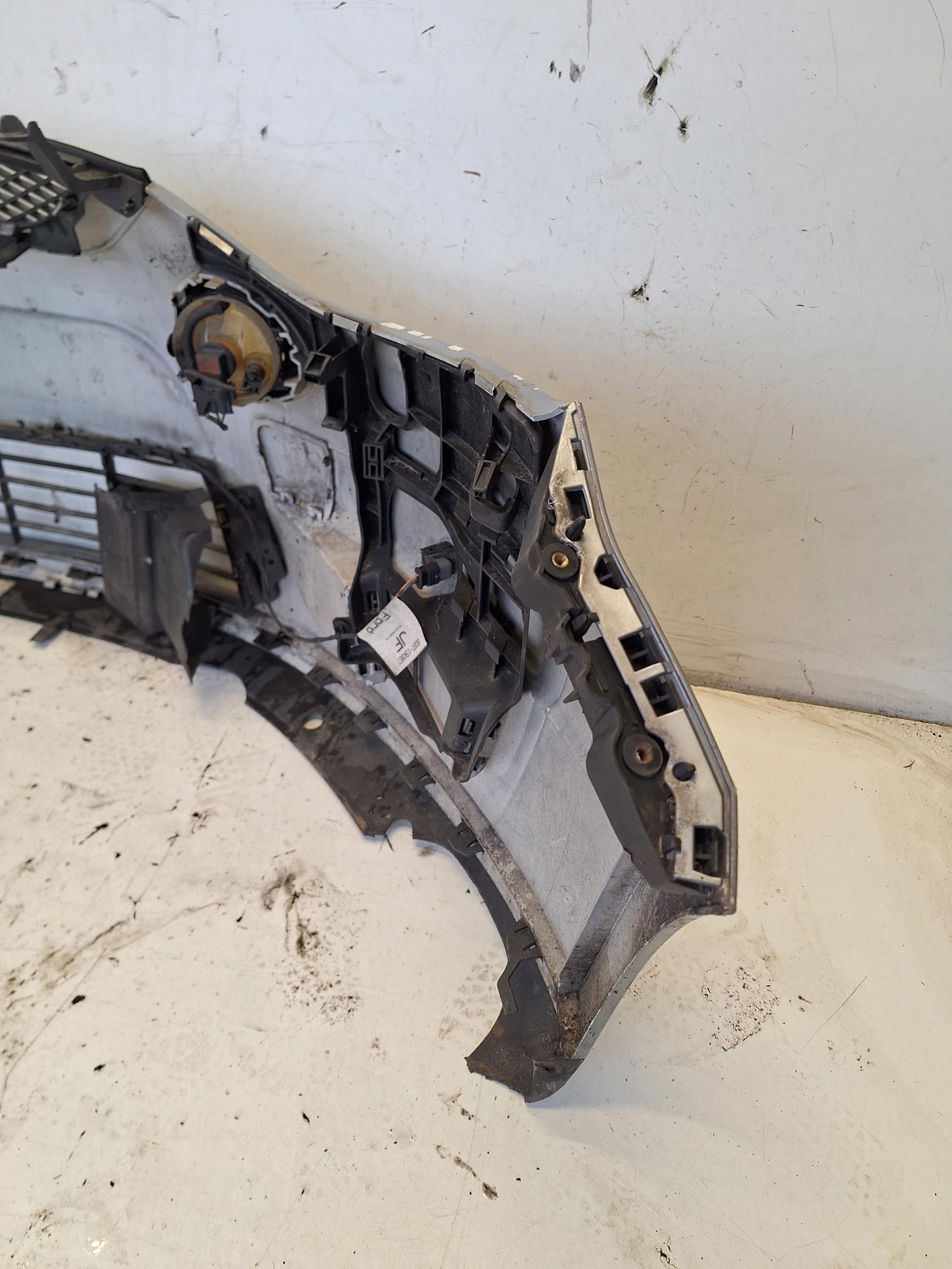 FORD S-MAX MK1 05-10 bumper + PDC