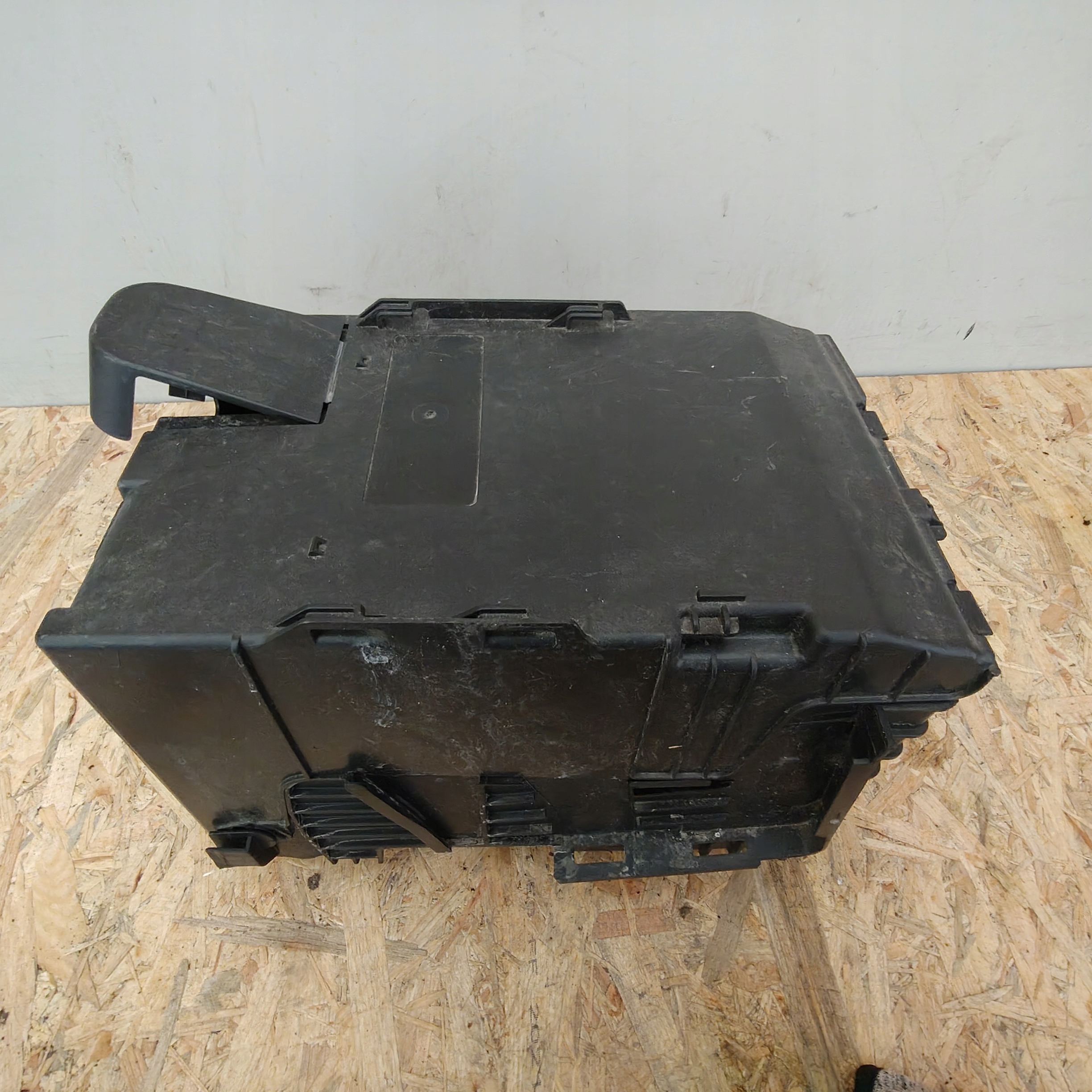 obal akumulátoru CITROEN C3 III 9801801880