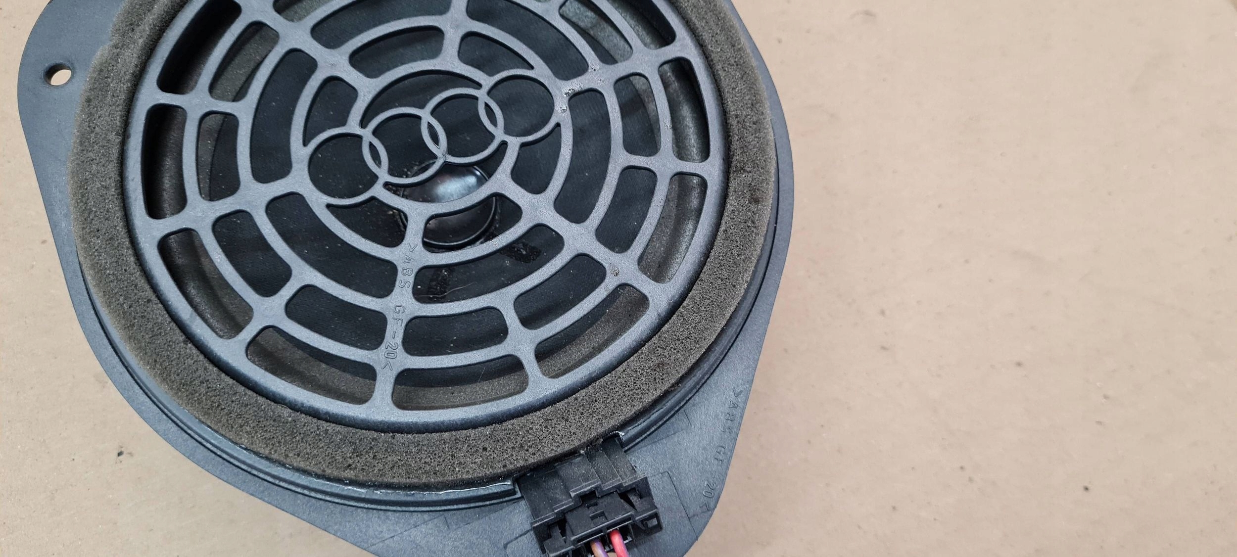 A5 8T speaker right left rear part 8T0035411A BANGOLUFSEN