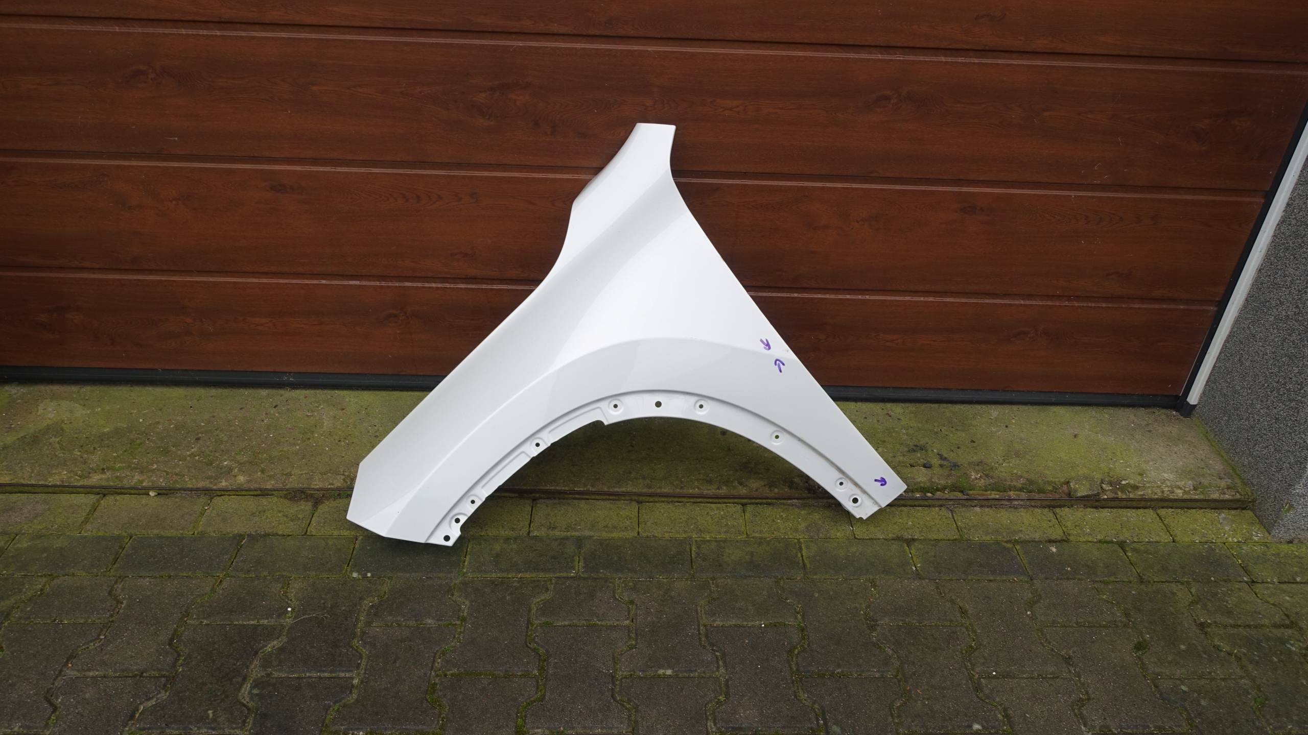 Lewy błotnik BMW X1 U11 Numer katalogowy części 8471945 475 BLACKSAPPHIRE