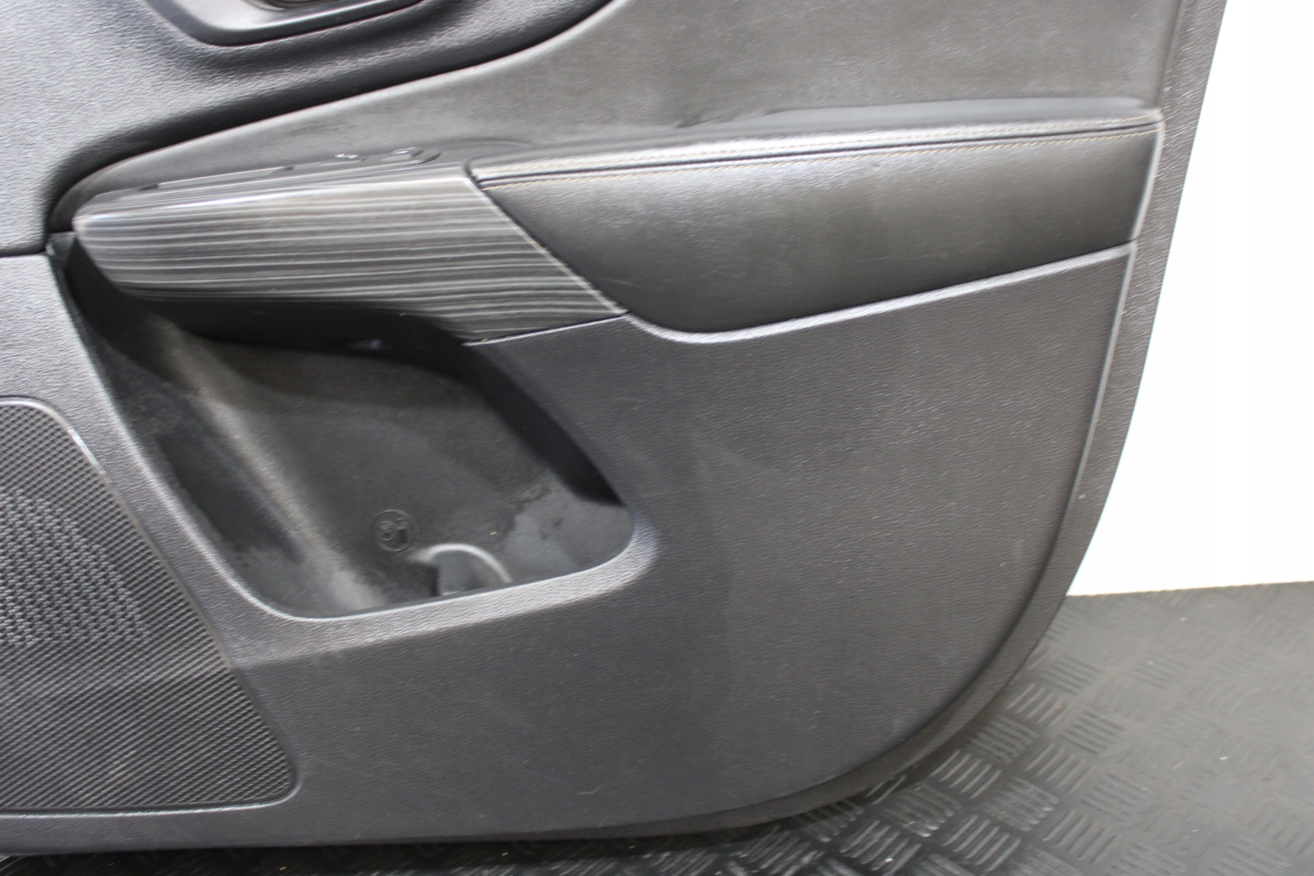 upholstery side door right front JEEP CHEROKEE V 5 KL