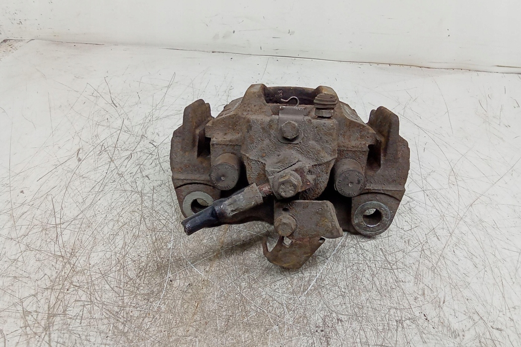 caliper brakes rear part VOLKSWAGEN TOUAREG 967