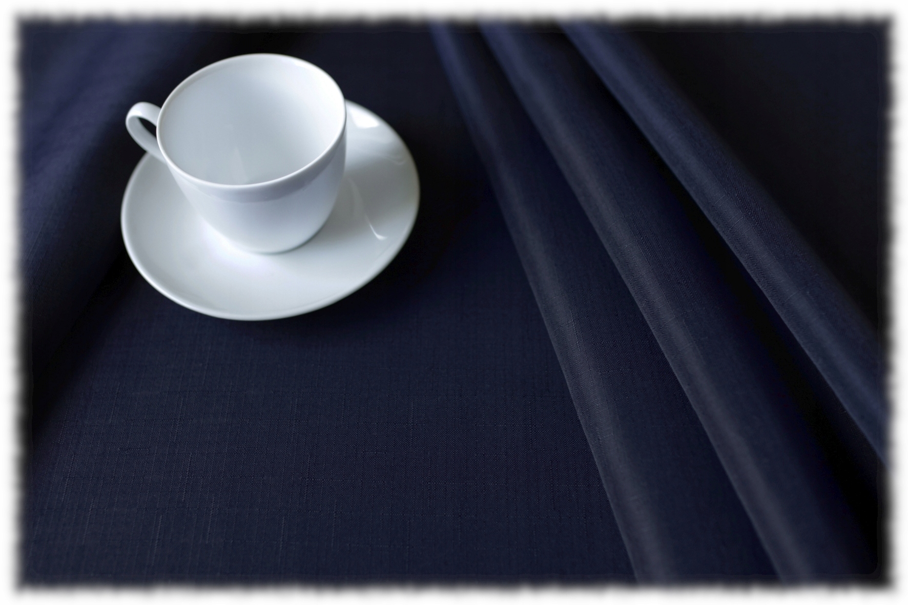 

obrus Plamoodporny koło 150 Santori granatowy Styl