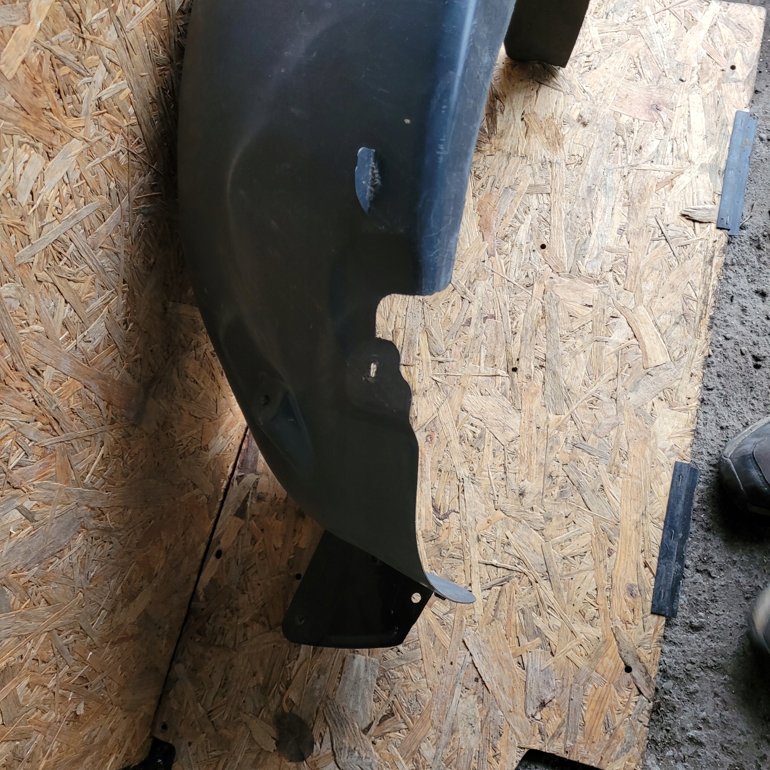 mudguard rear. rear part right PEUGEOT 2008 and