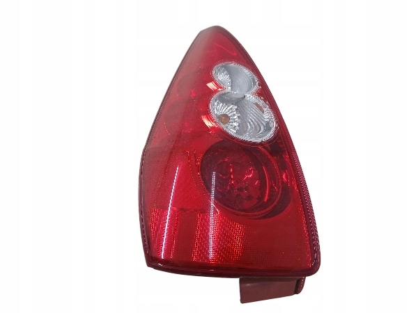 MAZDA 5 und CR Licht links heck