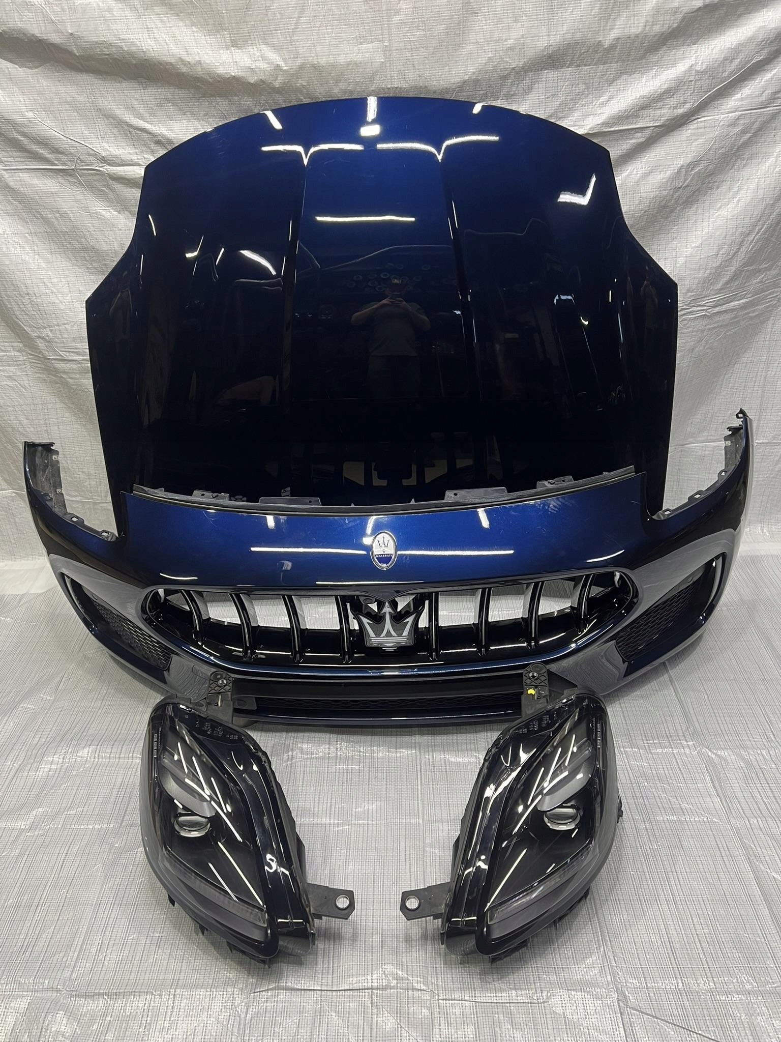 PRZÓD KOMPLETNY MASERATI GRECALE