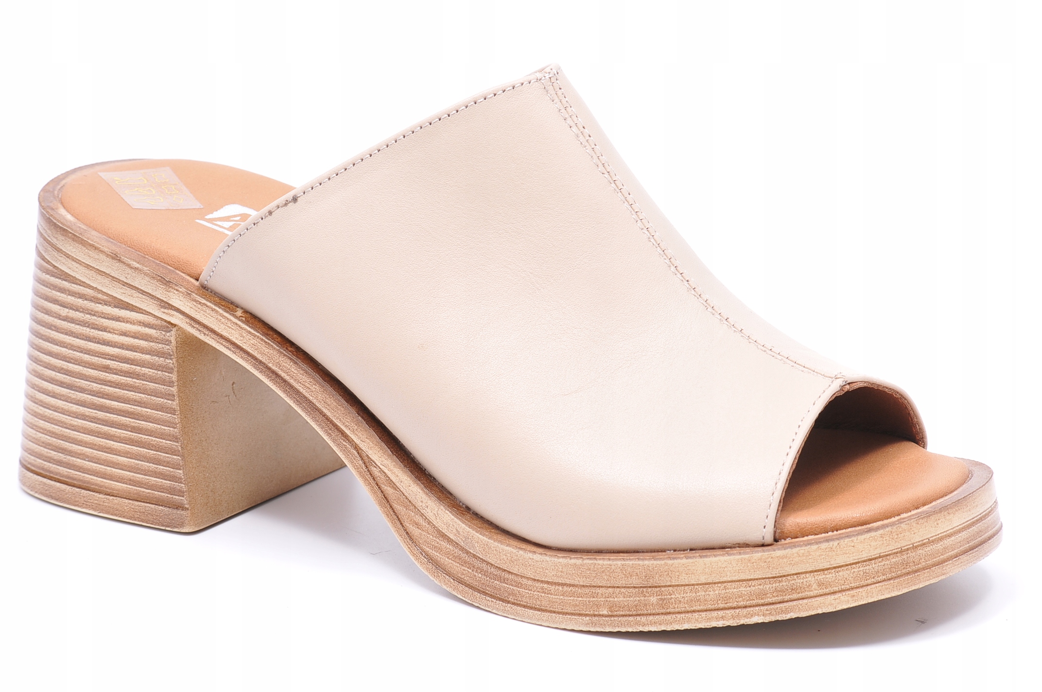 Nazouváky Artiker 58C3109 Béžová Velikost 36