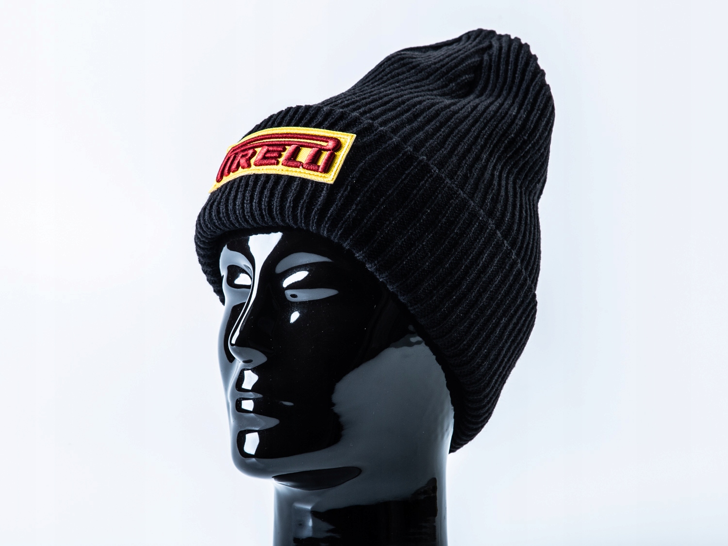 Ciepła czapka Pirelli czarna