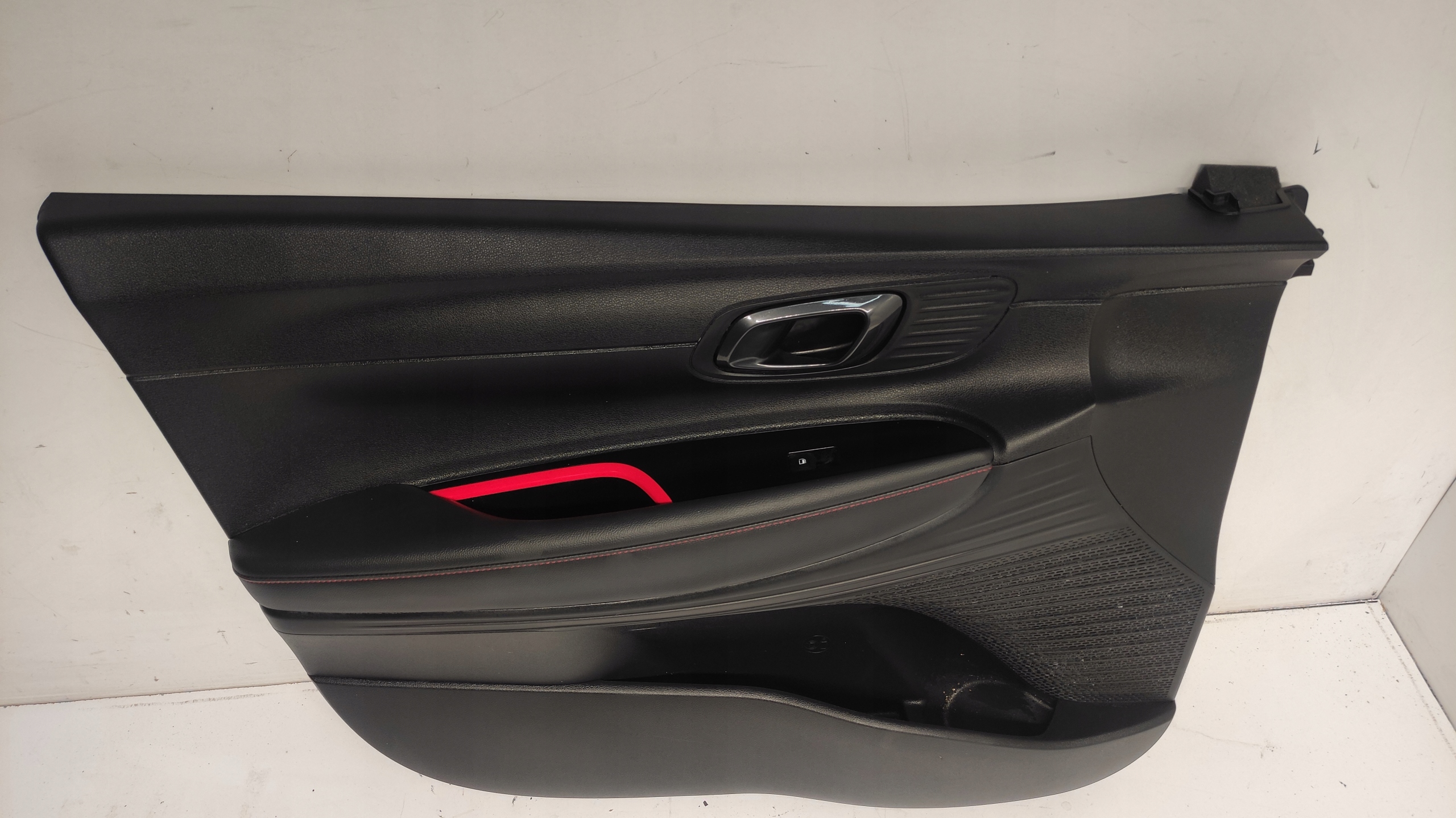 HYUNDAI I20 III side upholstery door left left front N-LINE LED leather 21