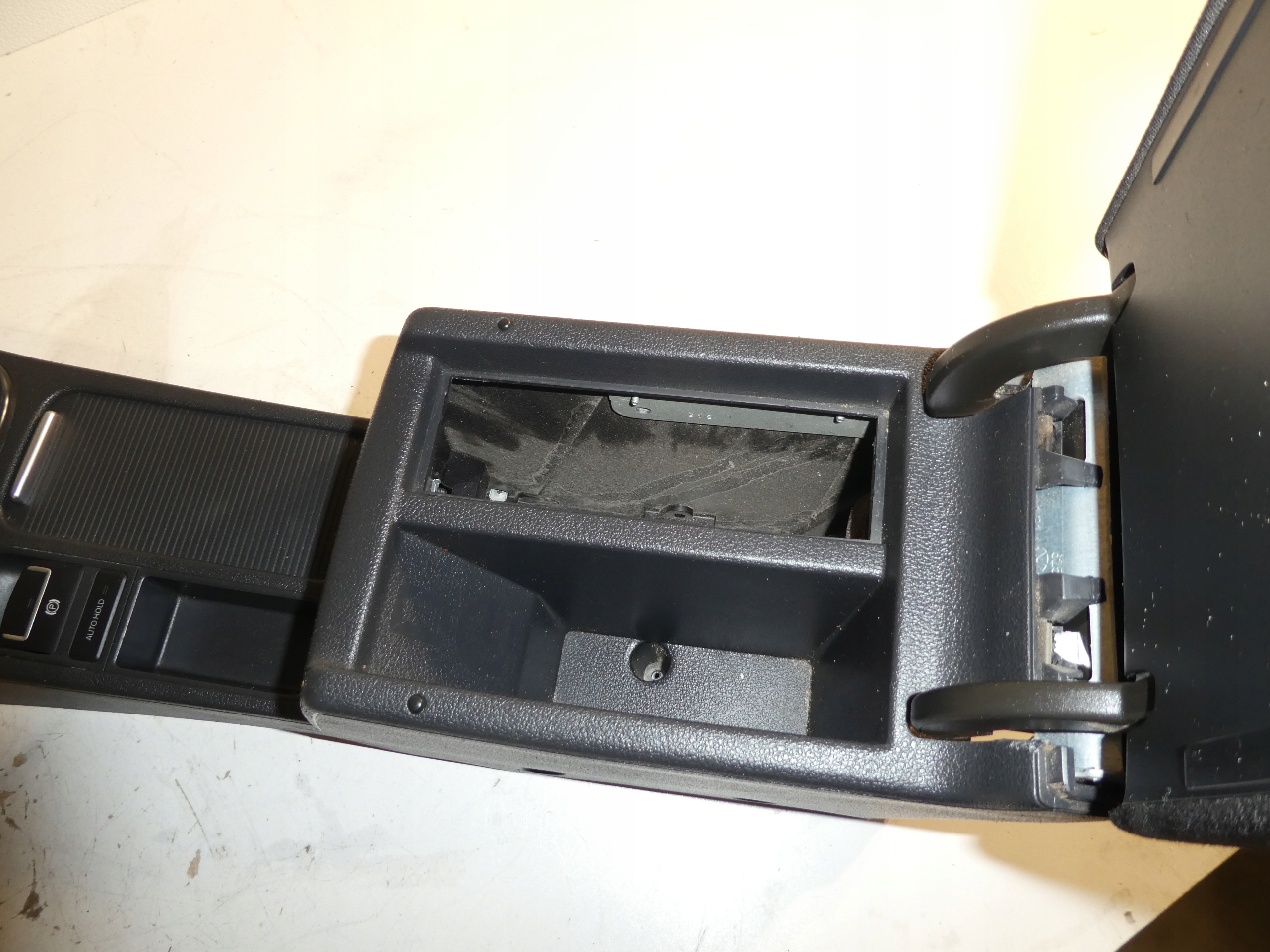 TUNEL armrest VW TIGUAN plus 5NO864251B