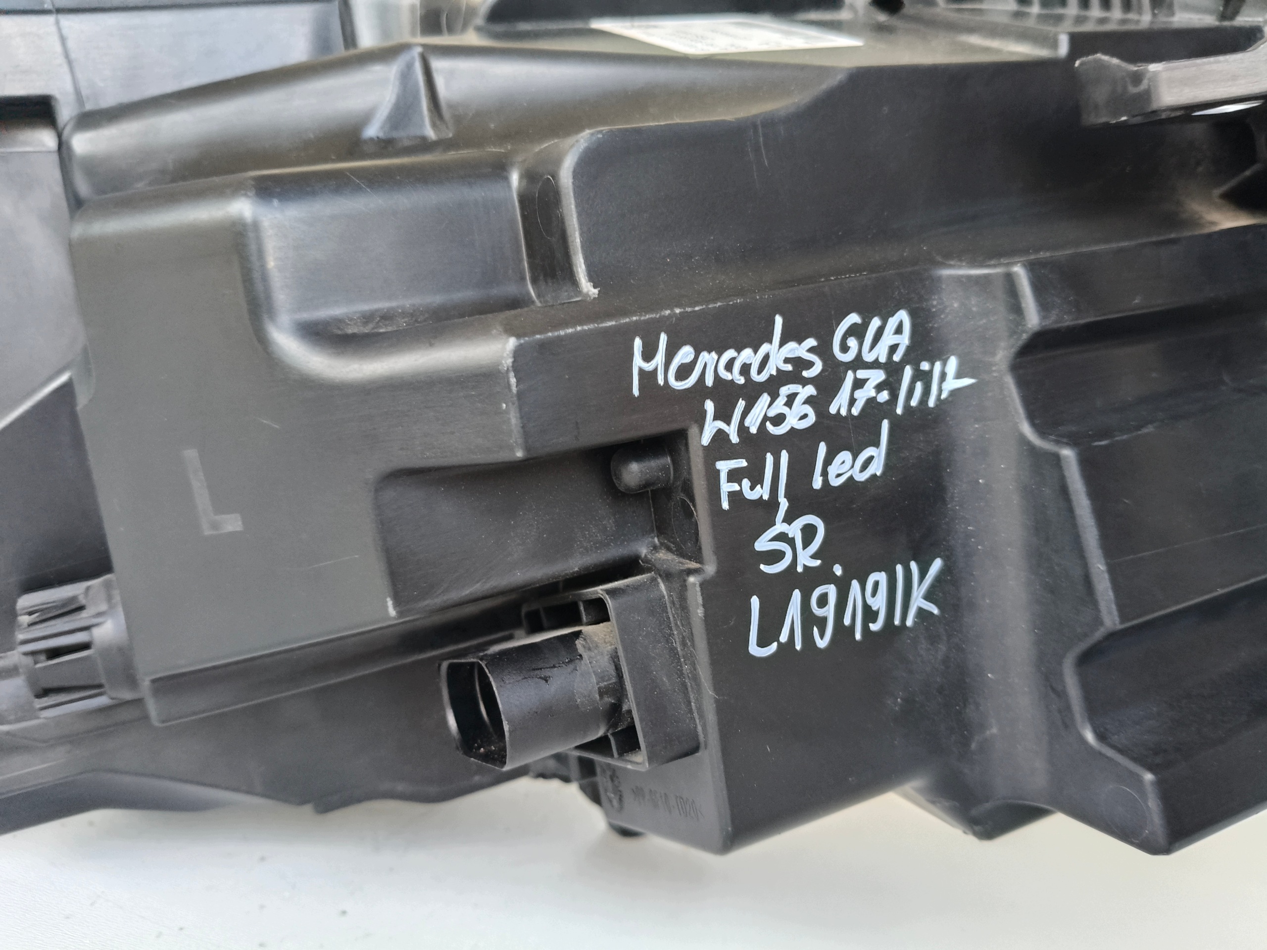 light left REFLEKTOR MERCEDES GLA W156 17- LIFT FULL LED