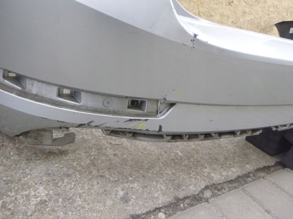 SKODA SUPERB III KOMBI 3V9 bumper rear