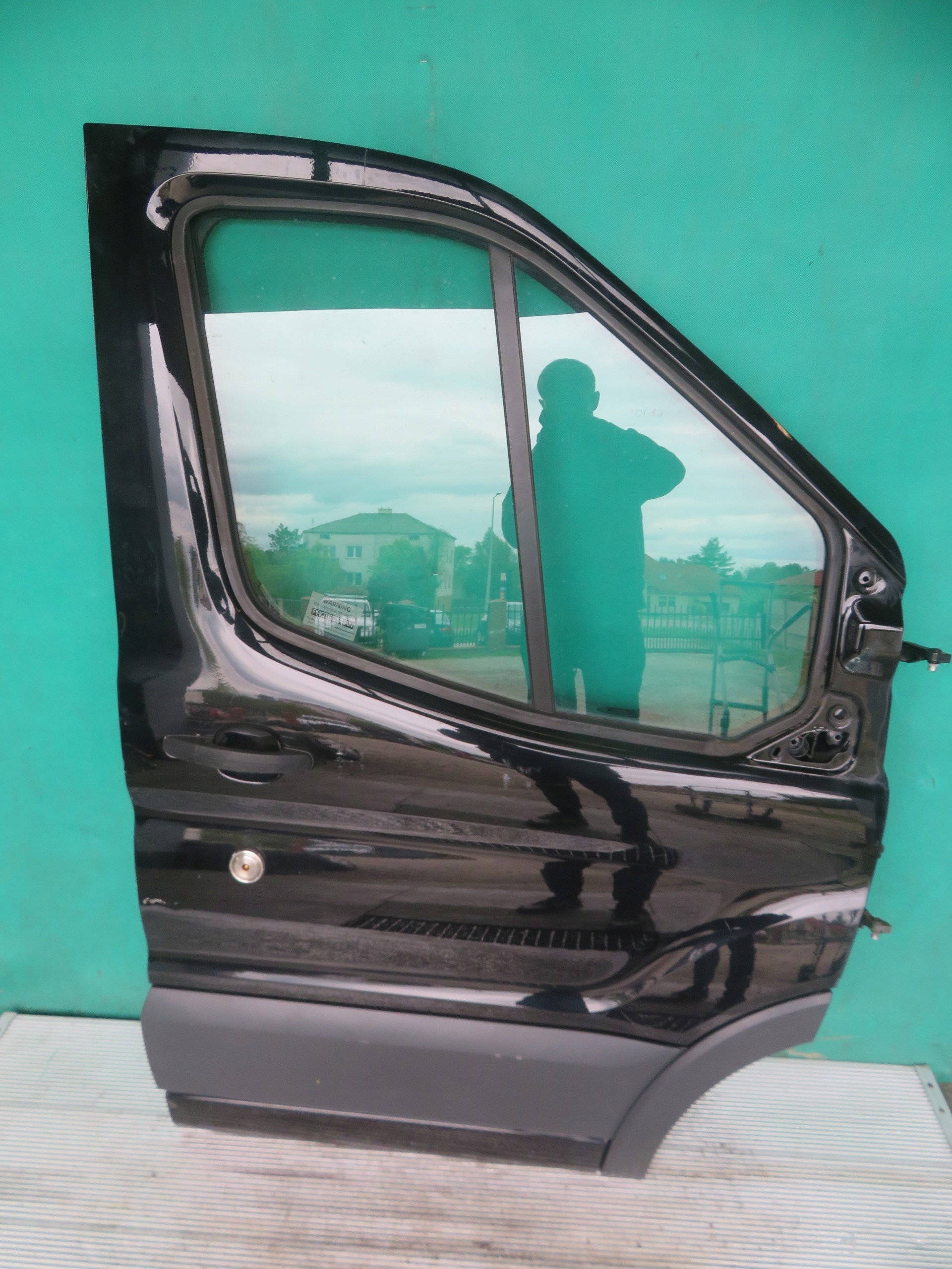 door right front FORD TRANSIT MK8 17R