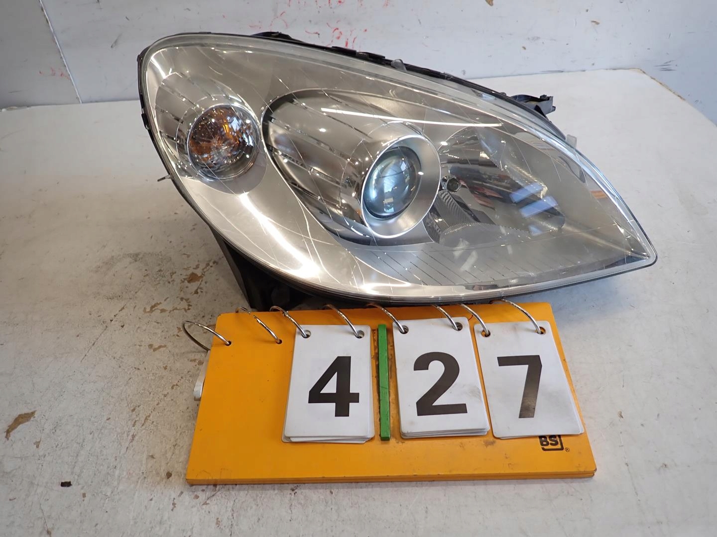light front front right MERCEDES B-KLASA W245 2004-2011 A2468207861