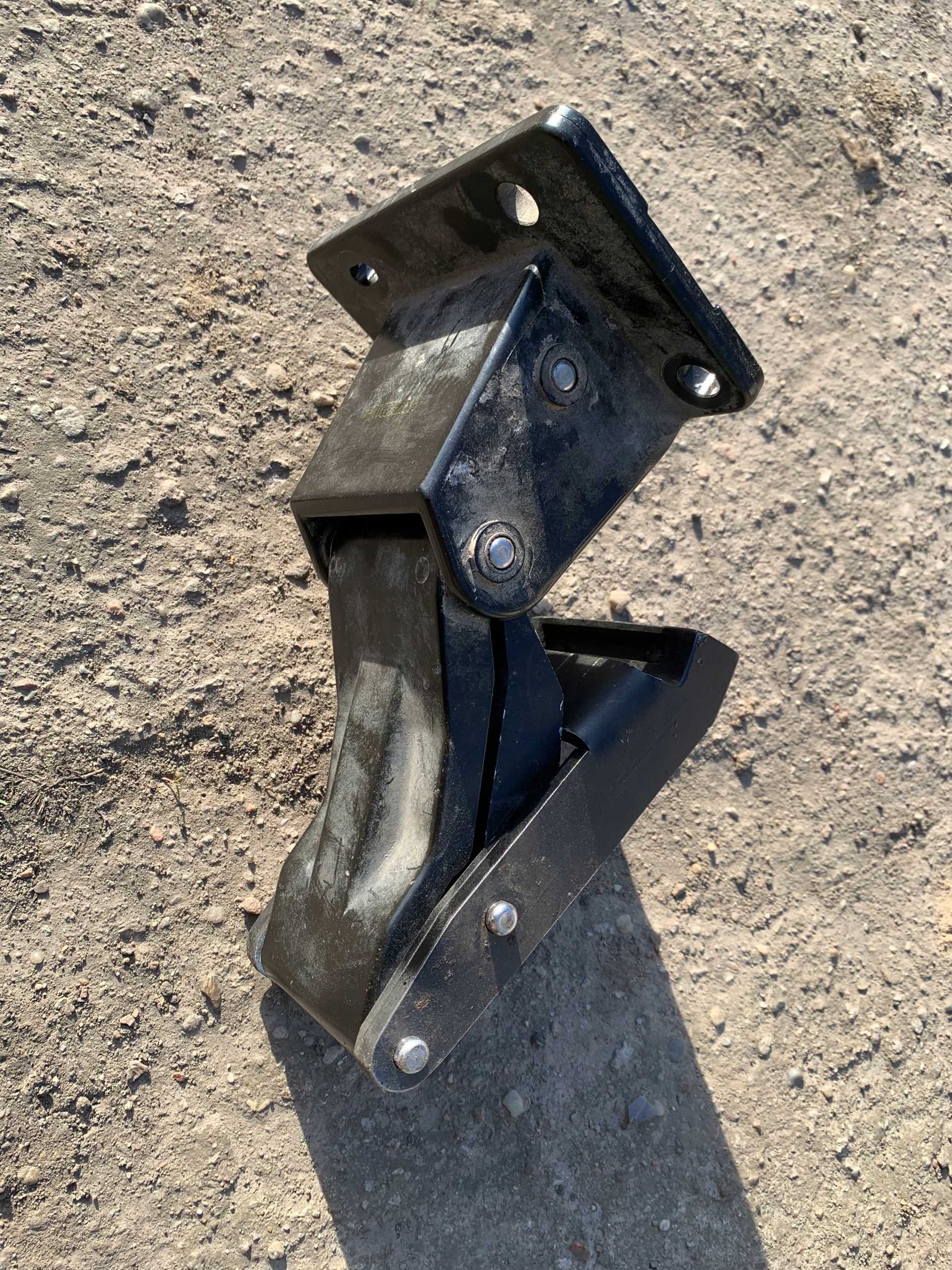 DODGE RAM 1500 DT PRAWY ZAWIAS PROGU ELEKTRYCZNEGO MOCOWANIE PROGU 18-23