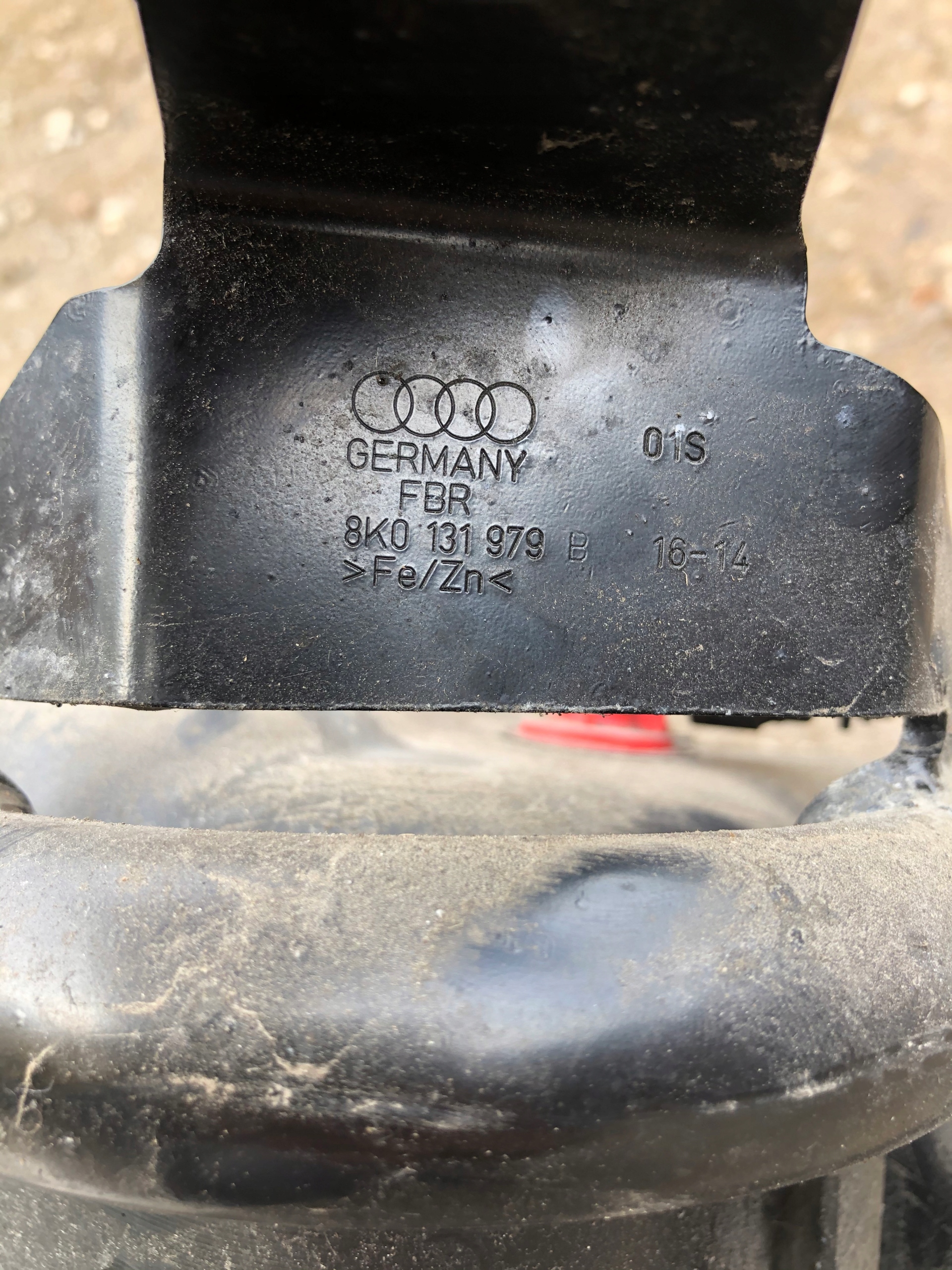 Behälter ADBLUE AUDI A4 B8 LIFT 8K0131979B