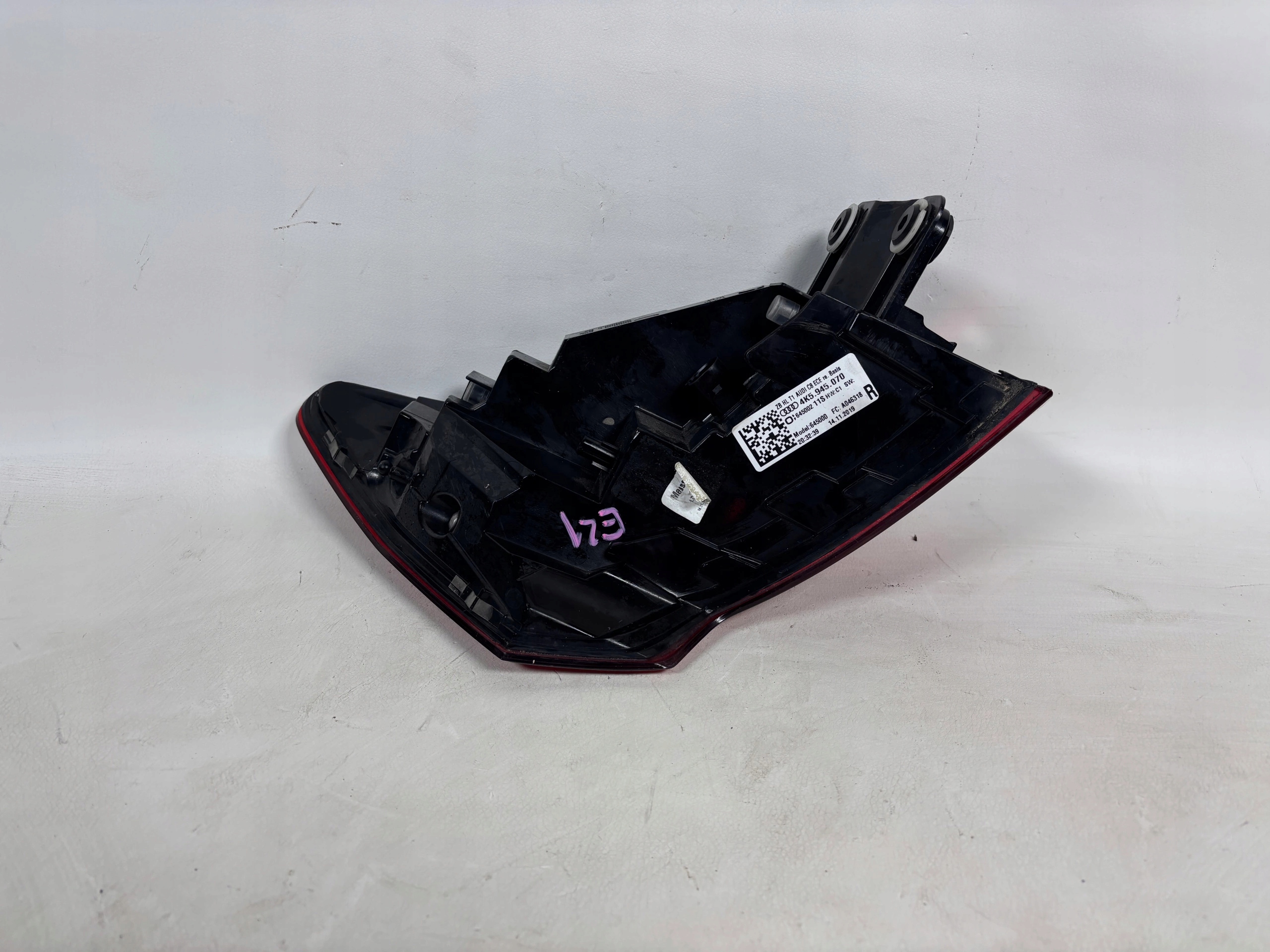 Audi A6 4k5 sedan light rear part right 4K5945070