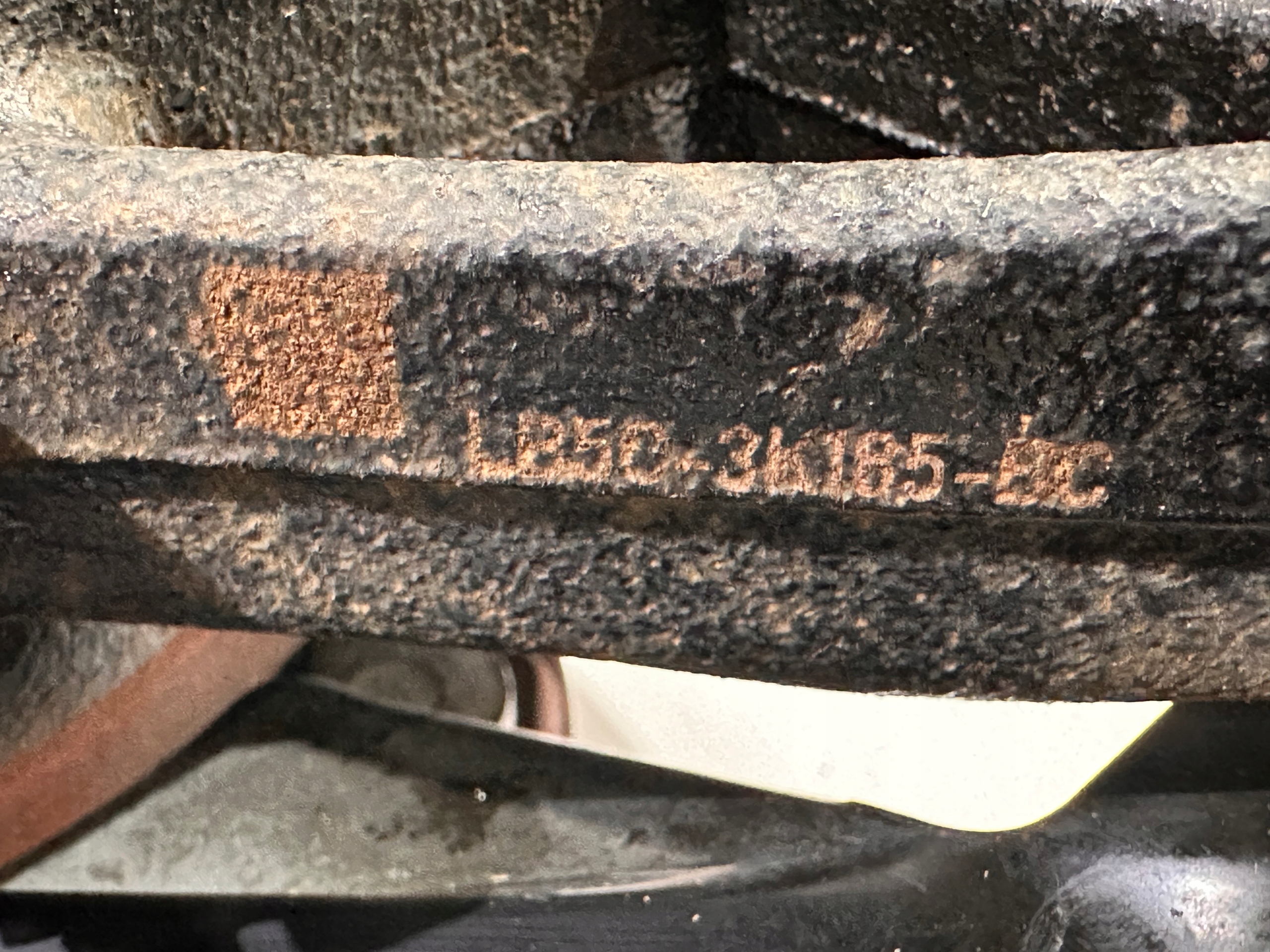 swing front front right Ford Explorer 4x2 4x4 2020+