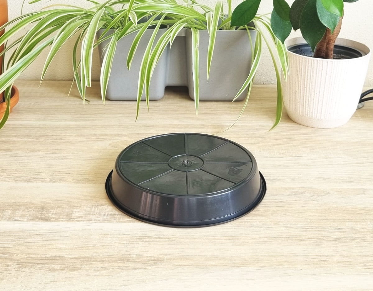 PODSTAWKA PLASTIKOWA do doniczek CZARNA 18cm Szerokość produktu 18 cm