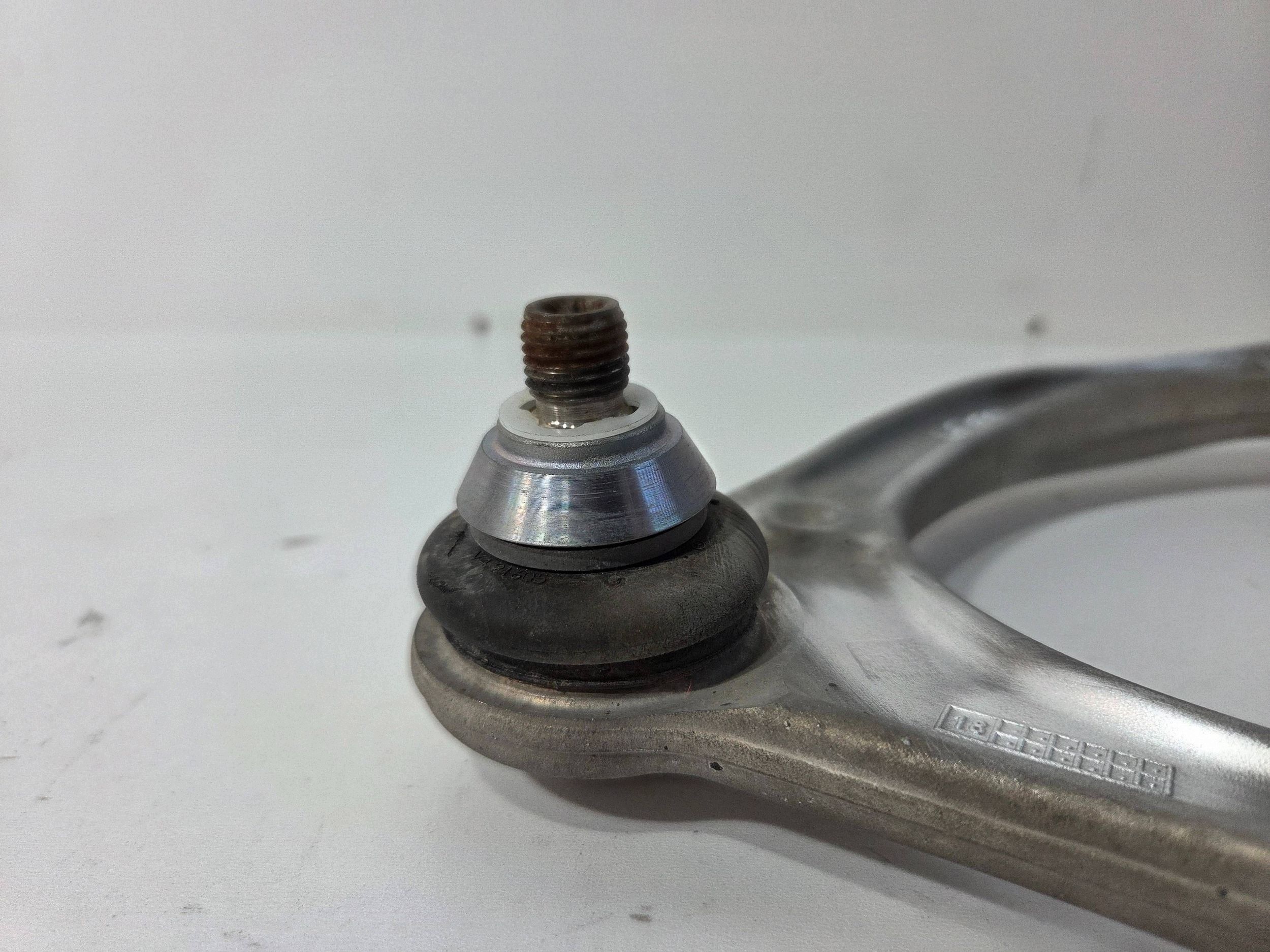Mercedes-Benz GLC X253 C253 arm upper front right (Q894)