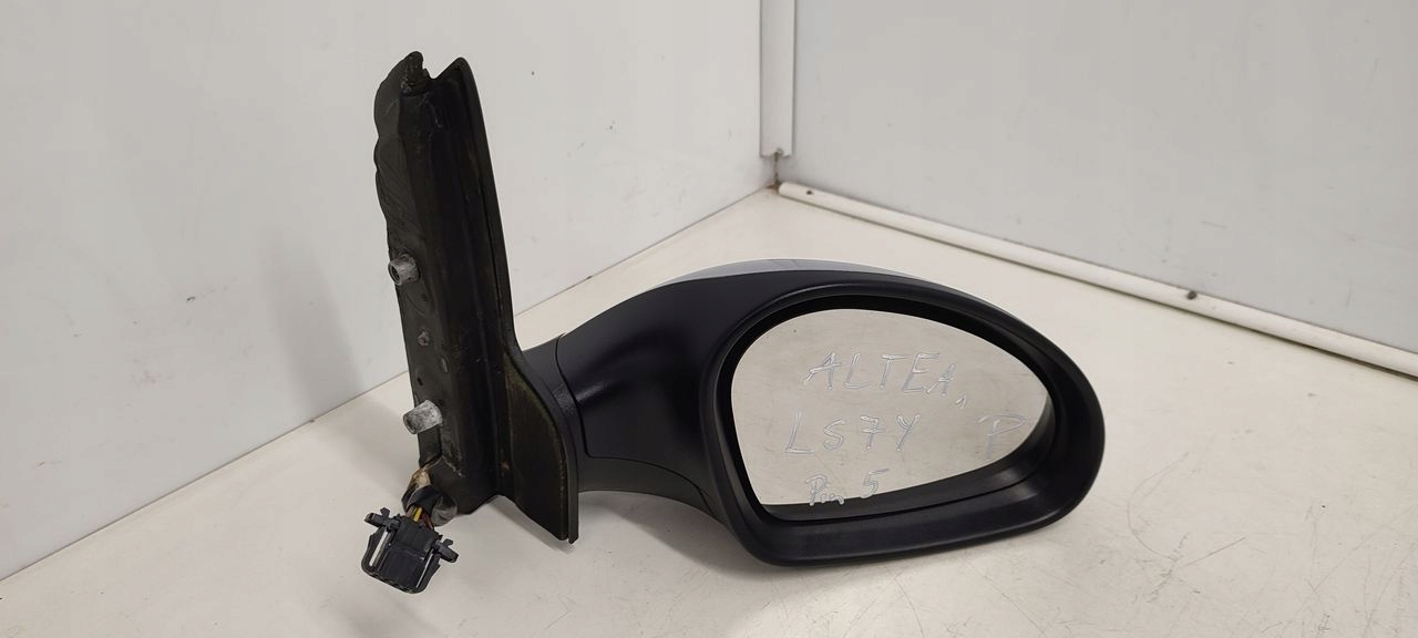mirror right 5pin Seat Altea 1,6 LS7Y