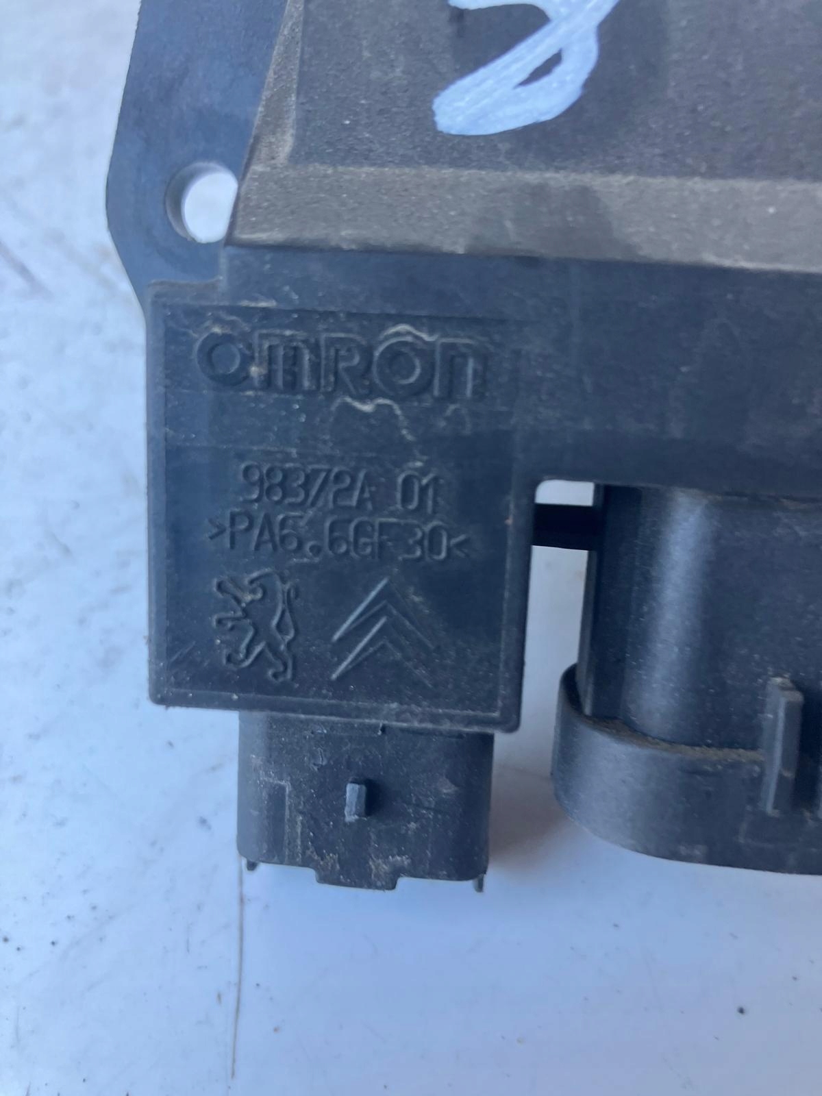 Résistance, rhéostat, régulateur Ventilateurs Radiateur CITROEN C3 III 98372A