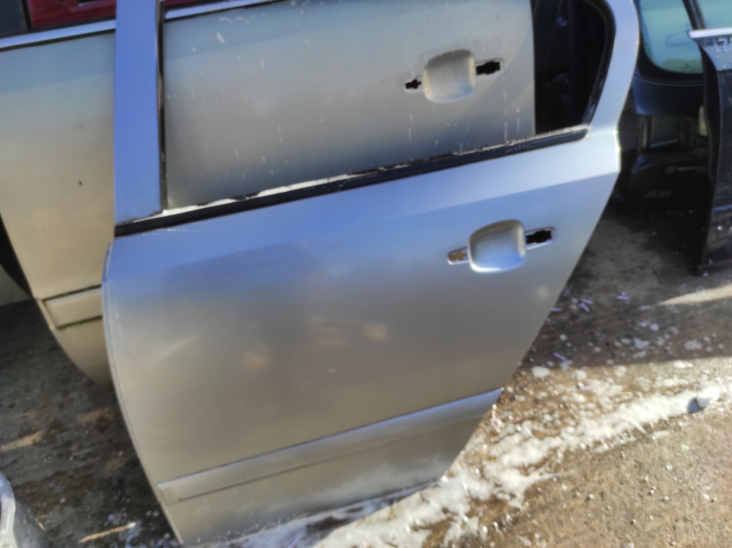 door OPEL ASTRA H Z163 left rear part unprotected HB