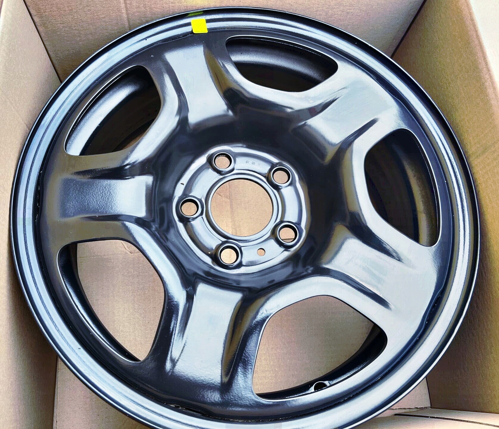 4x Felgi NOWE OE JEEP RENEGADE COMPAS 5VL54RXFAA Wykończenie BL - czarne