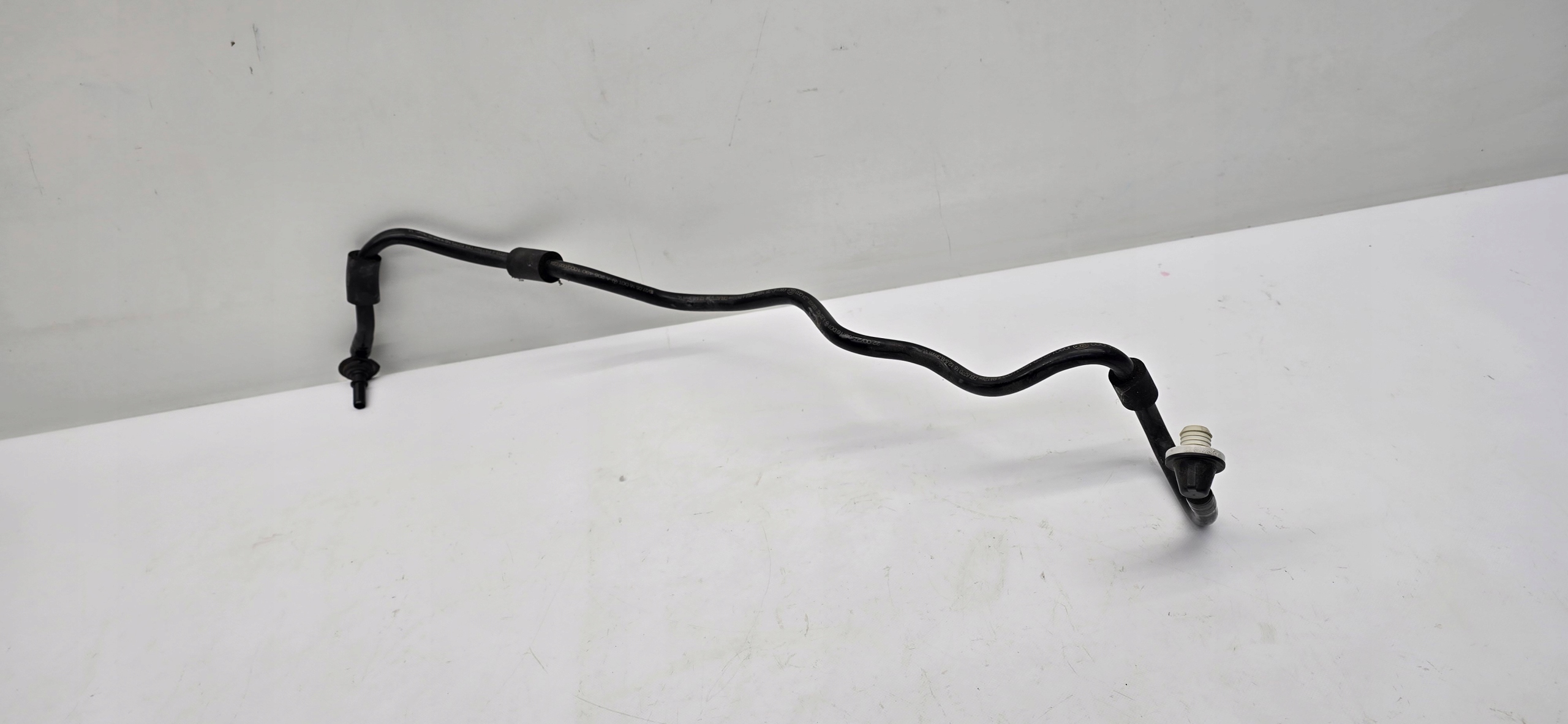 TJ406 MERCEDES W213 2.0d тормозной шланг серво A2054301000