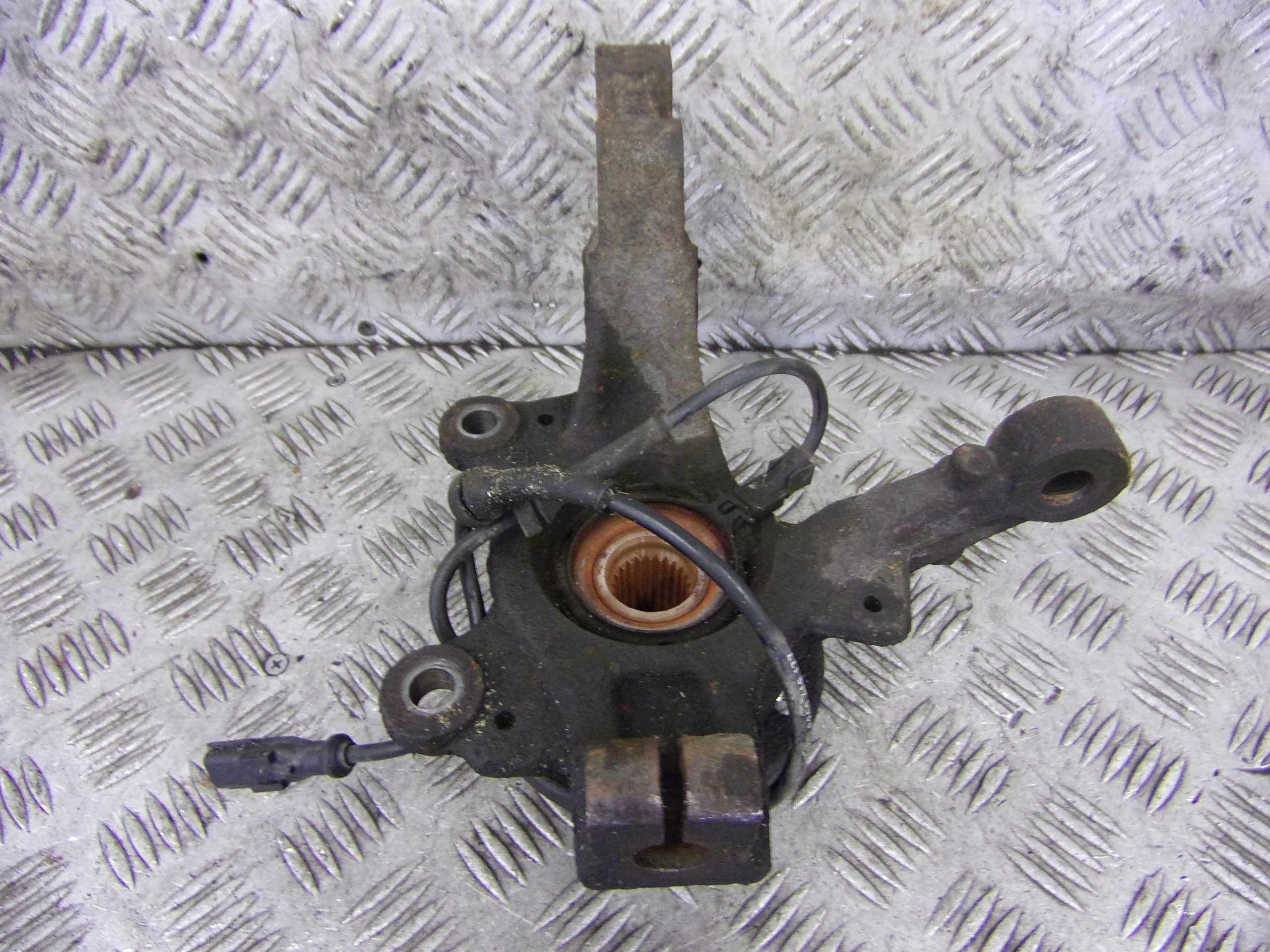 otoč čepu pravý předek ABS RENAULT MODUS