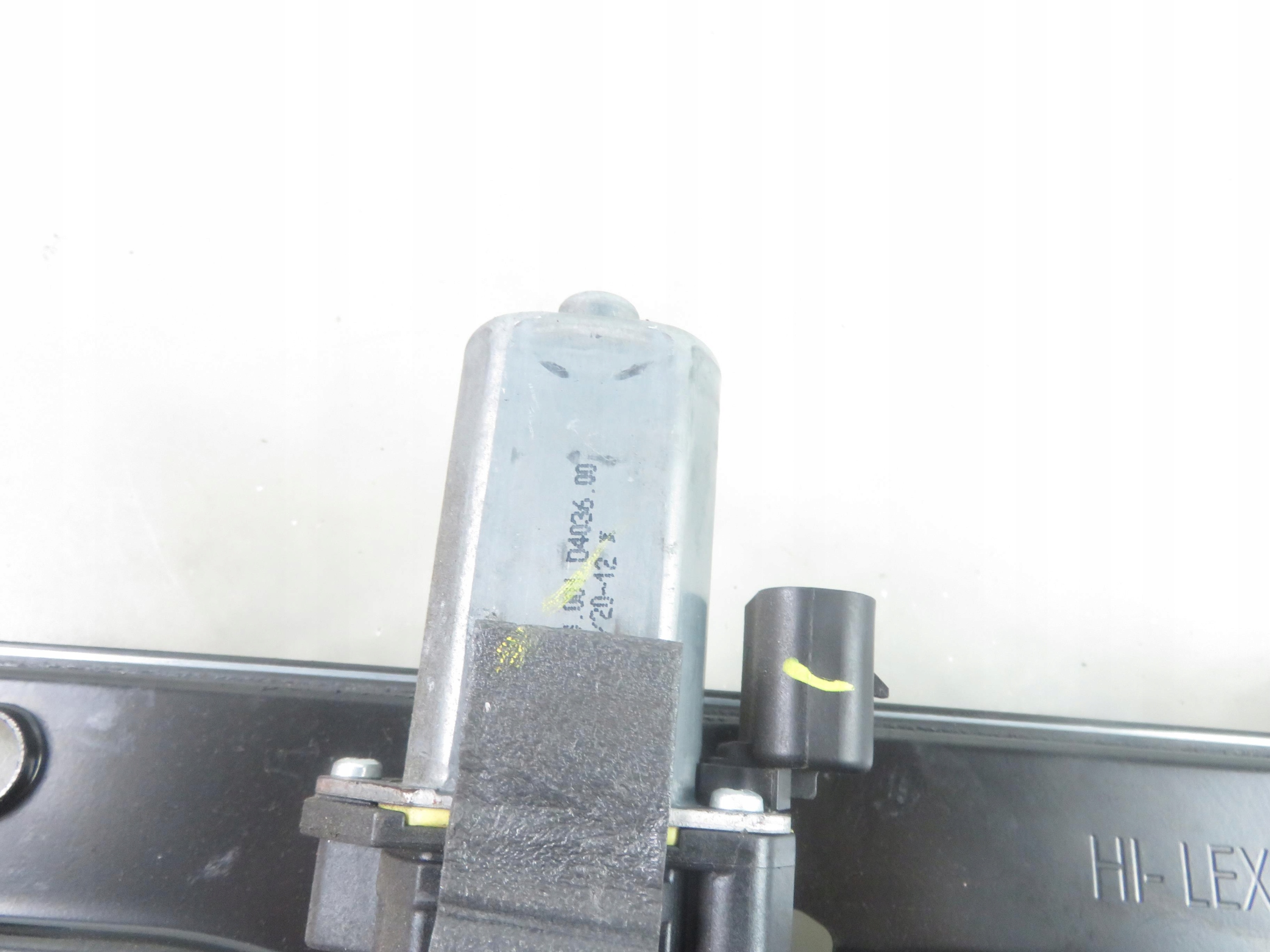 PODNOŚNIK SZYBY PRAWY PRZEDNI IVECO DAILY VI 5802578844 Typ samochodu Samochody dostawcze Samochody osobowe