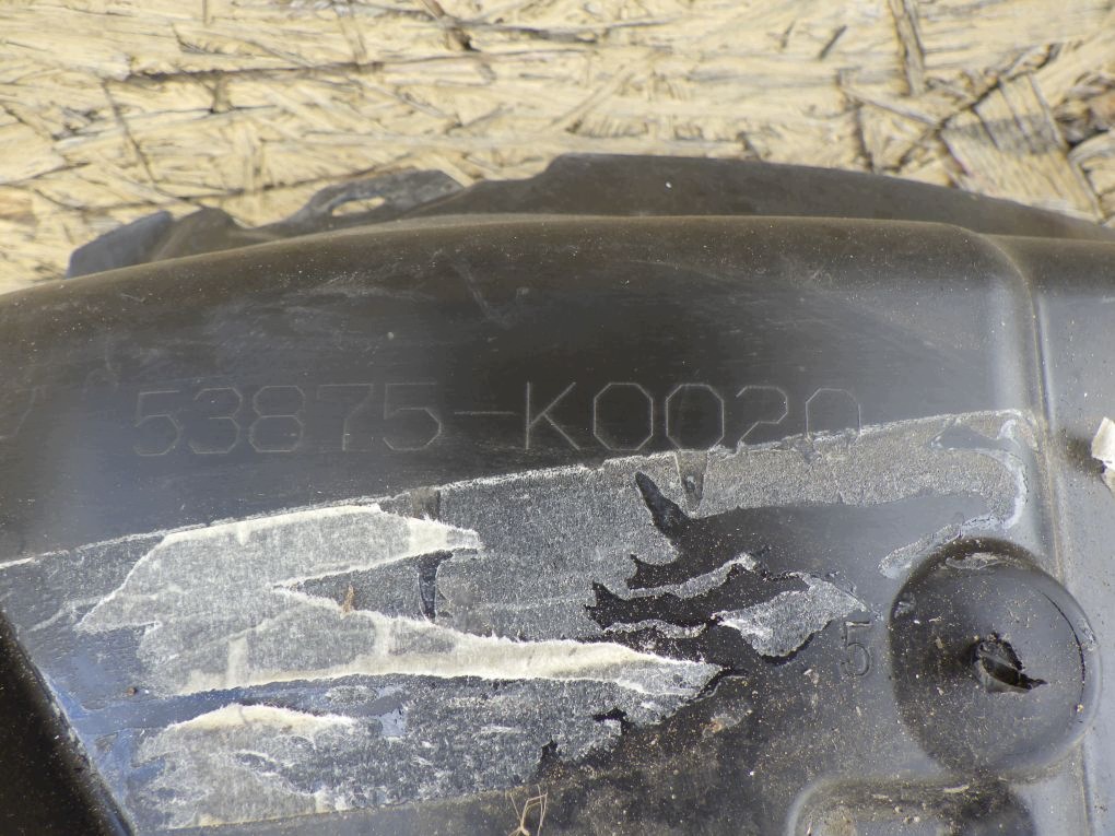 TOYOTA YARIS 4 IV 20- mudguard right front