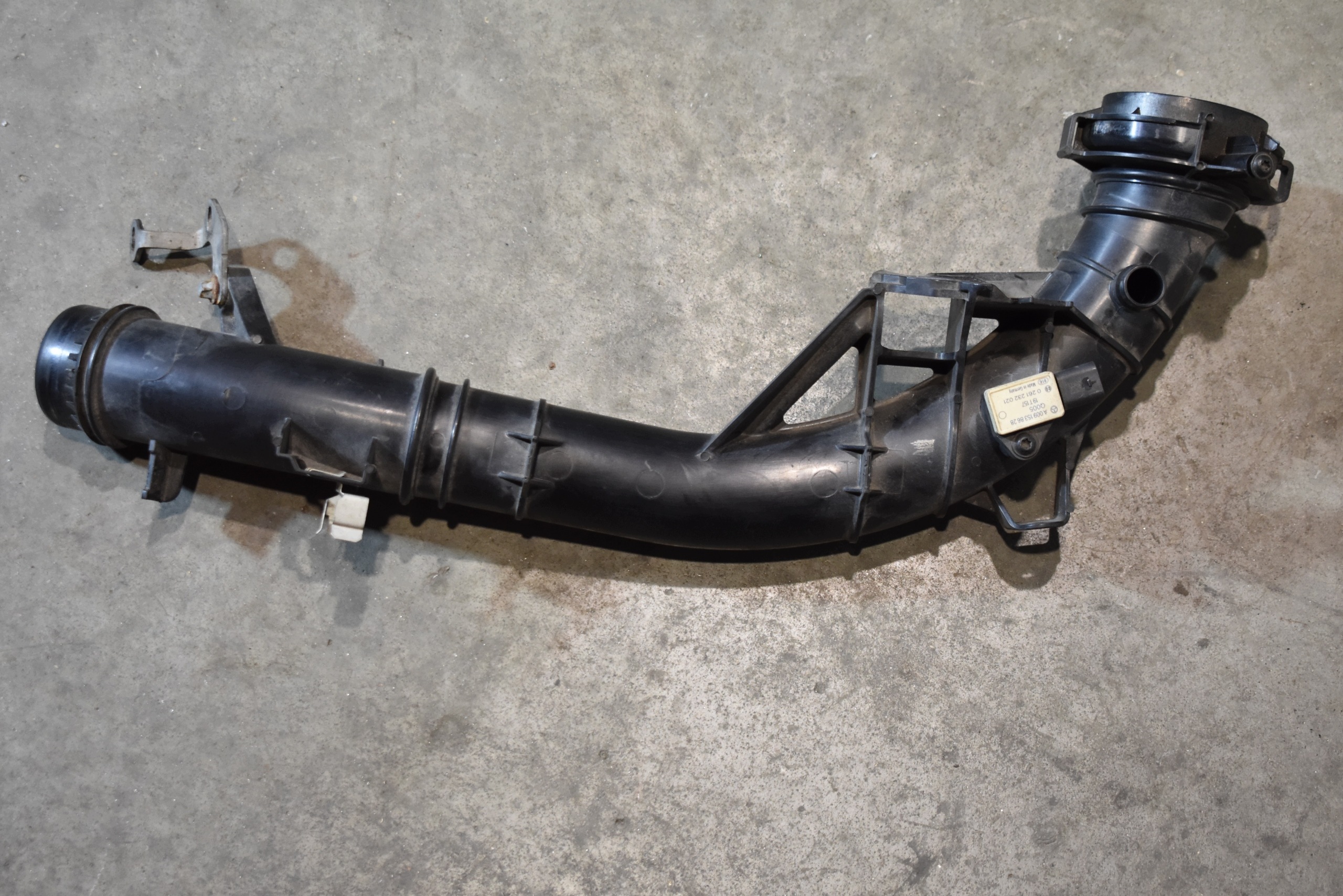 perfect condition pipe air hose MERCEDES W177 1