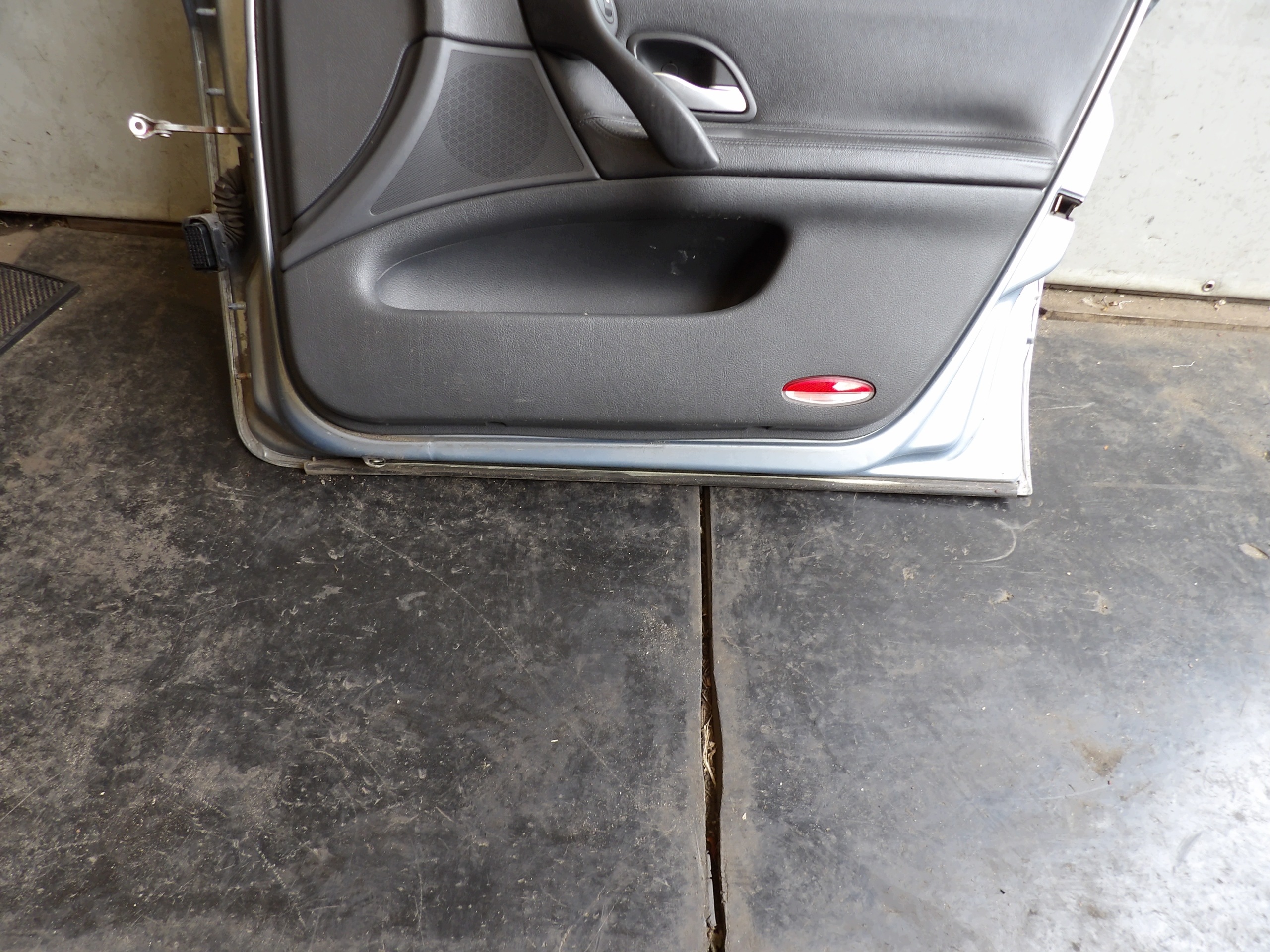 Renault Laguna II door front right TED47