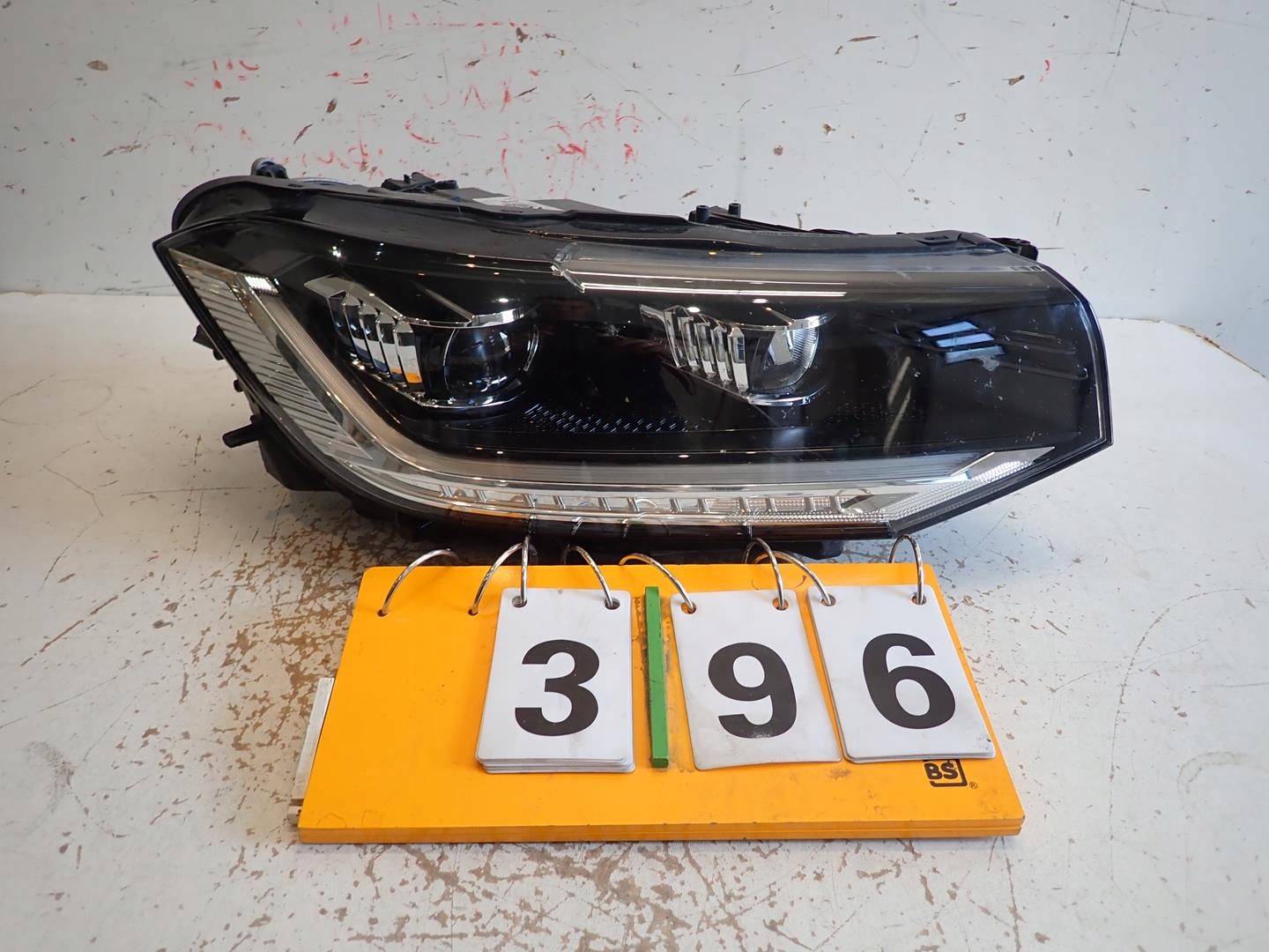 light front front right VW T-CROSS FULL LED 17