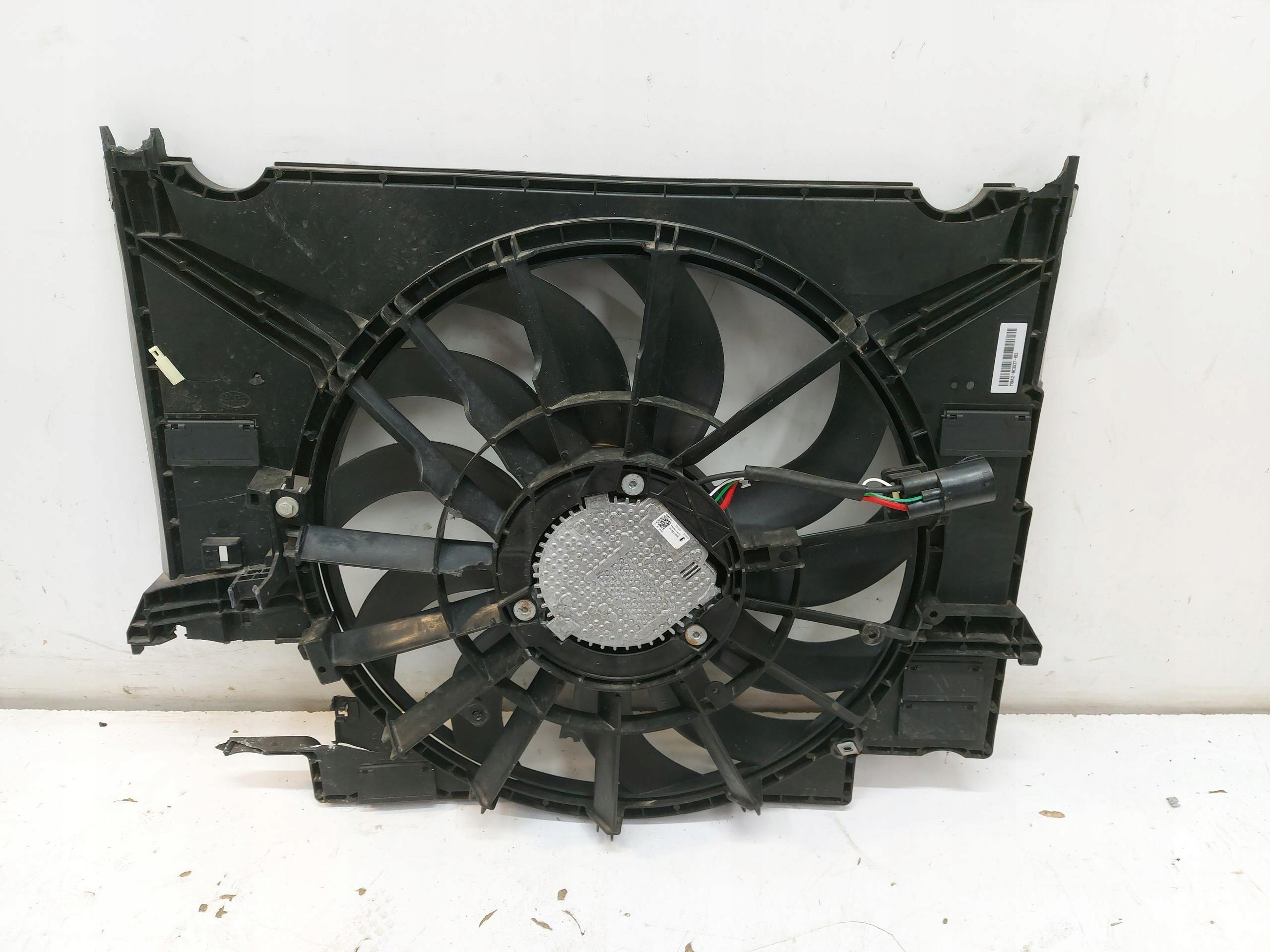 Range Rover VELAR L560 2.0d 2021 ventilátor obal vrtule smiglo