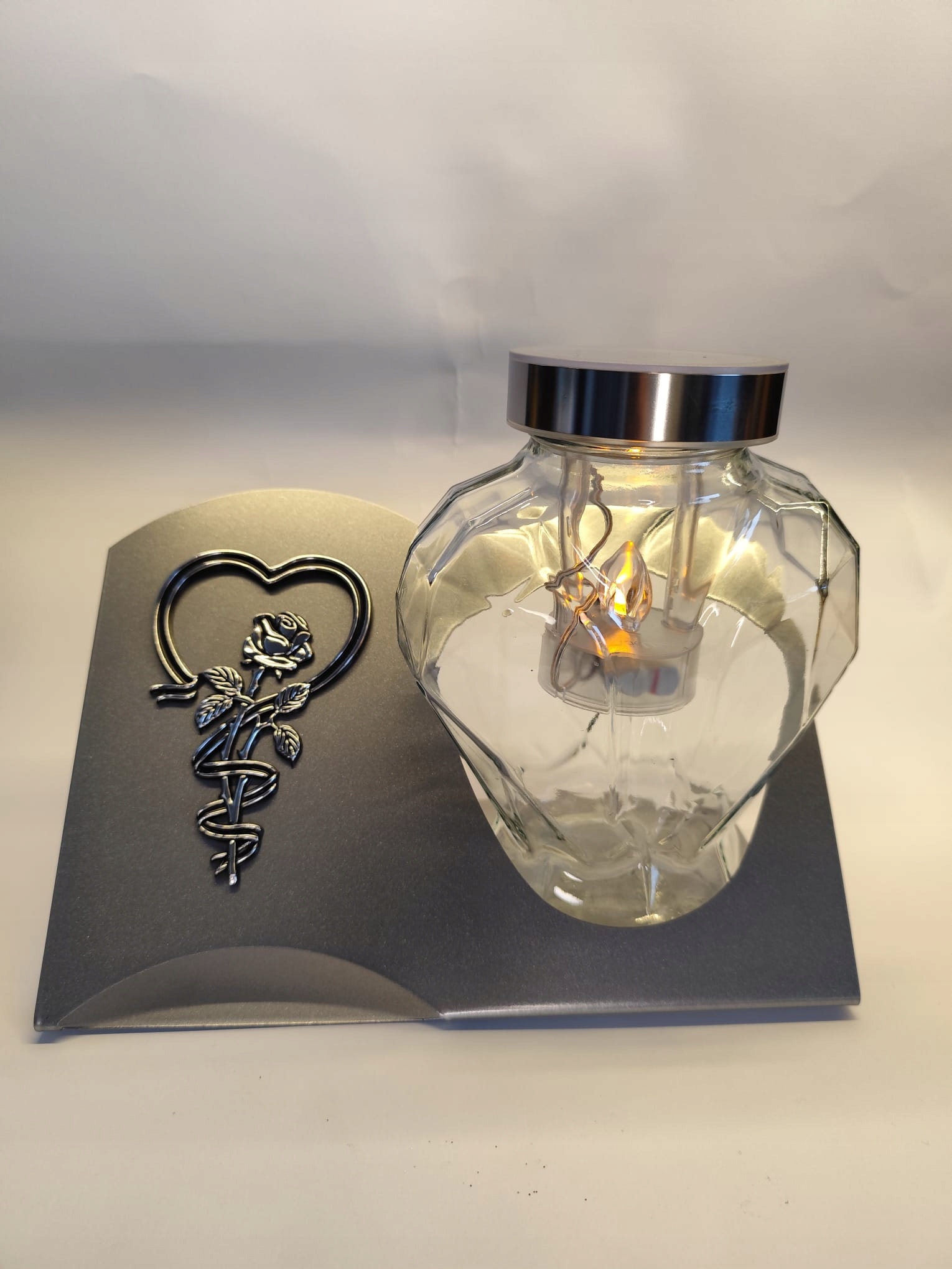 Solární Hřbitovní Svíčka kniha, Sklo , stříbro kovový podstavec All Saints