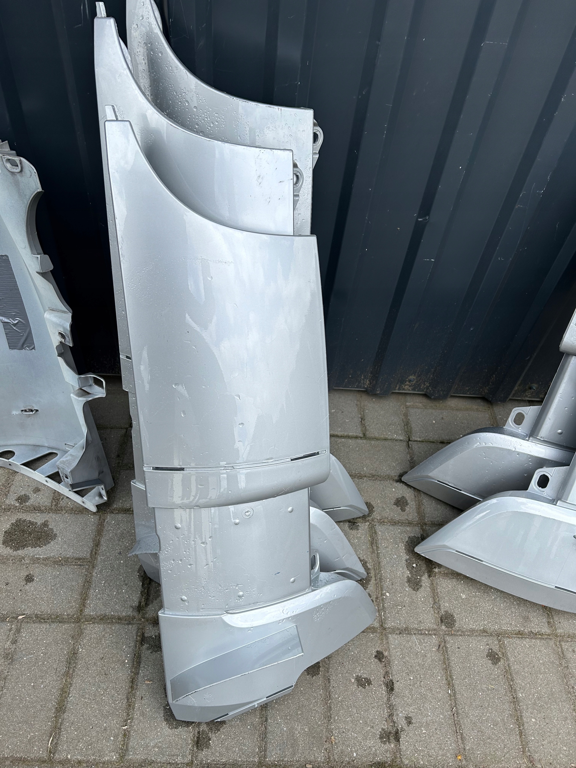 NAROŻNIK KABINY OWIEWKA MERCEDES MP2 NOWY ORYGINAŁ