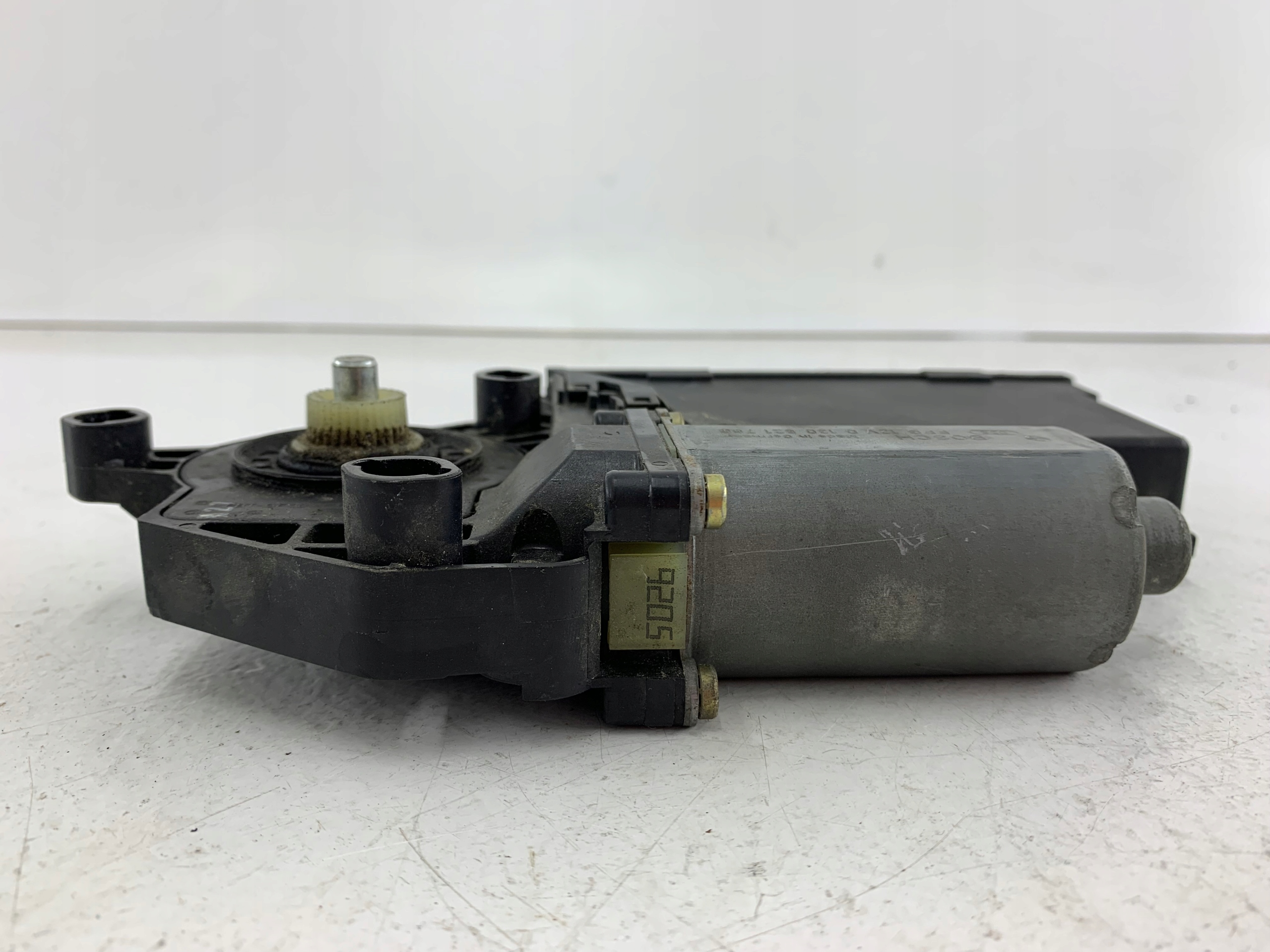 AUDI A4 B6 mini motor windows right rear part 8E0959802A