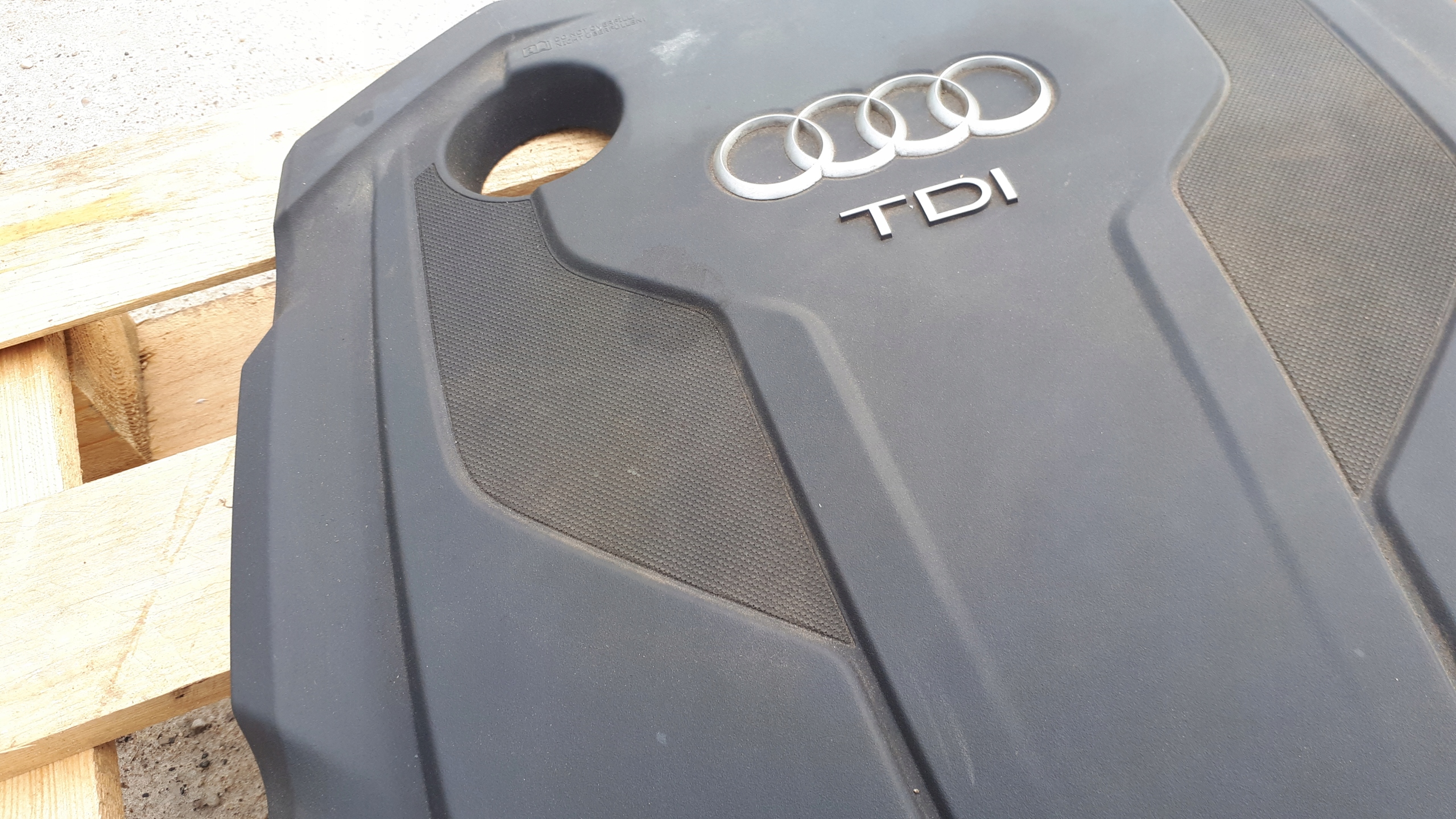 A6 C7 4G cover engine housing cover 2.0 TDI A4 B8 LIFT