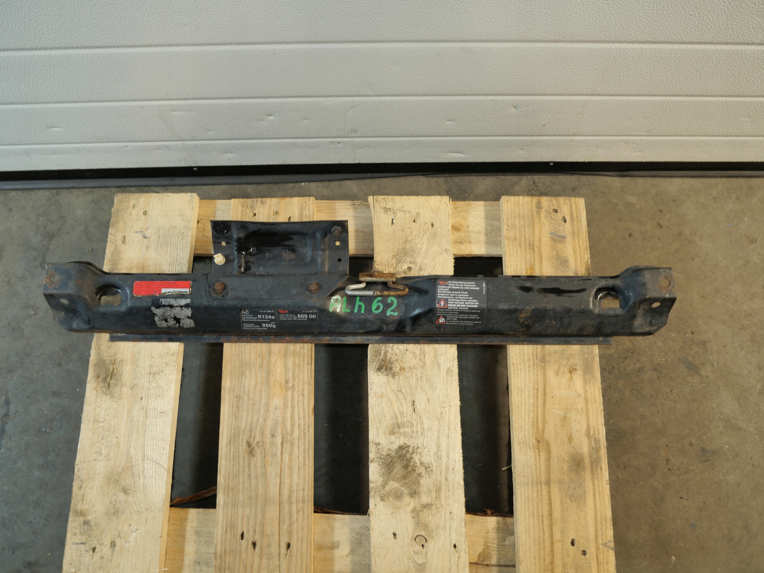 sider support panel for radiators upper VW T4
