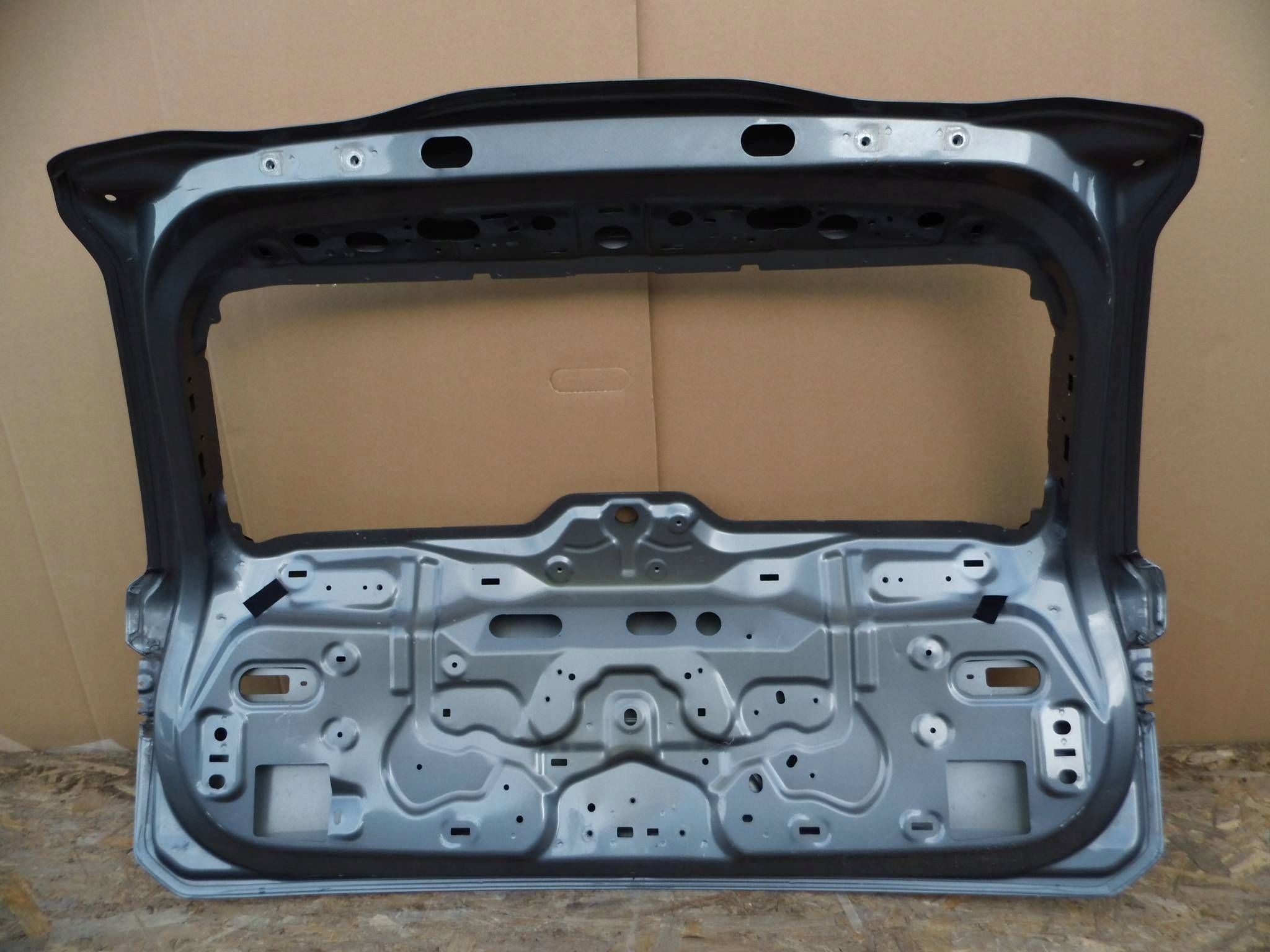 Volvo V60 II 2018-2024 boot doors rear part 31455954