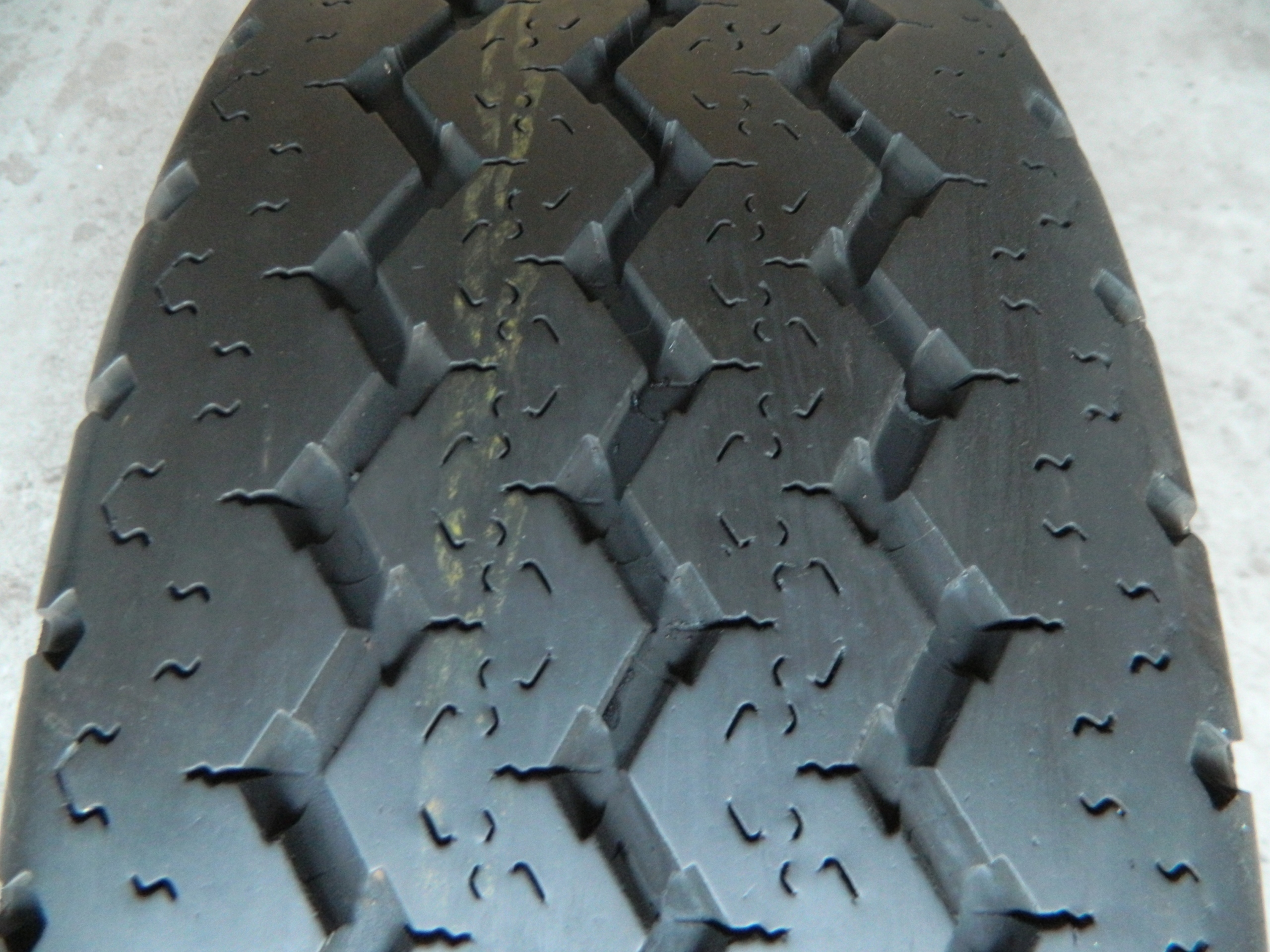 OPONA 215/70R15C MICHELIN XC CAMPING 6 MM