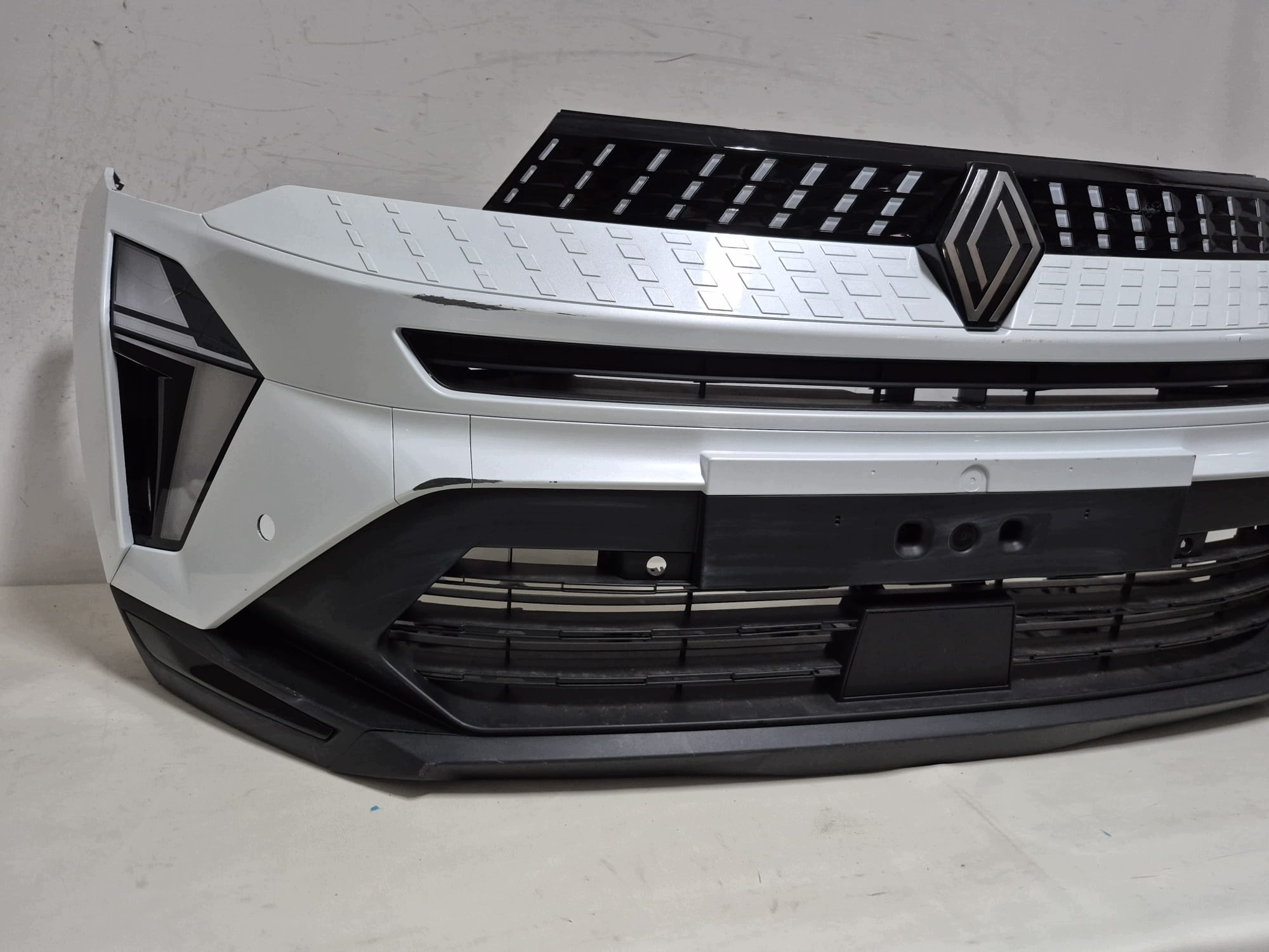 RENAULT CAPTUR II 2 LIFT 24- bumper front front 6XPDC 620264889R